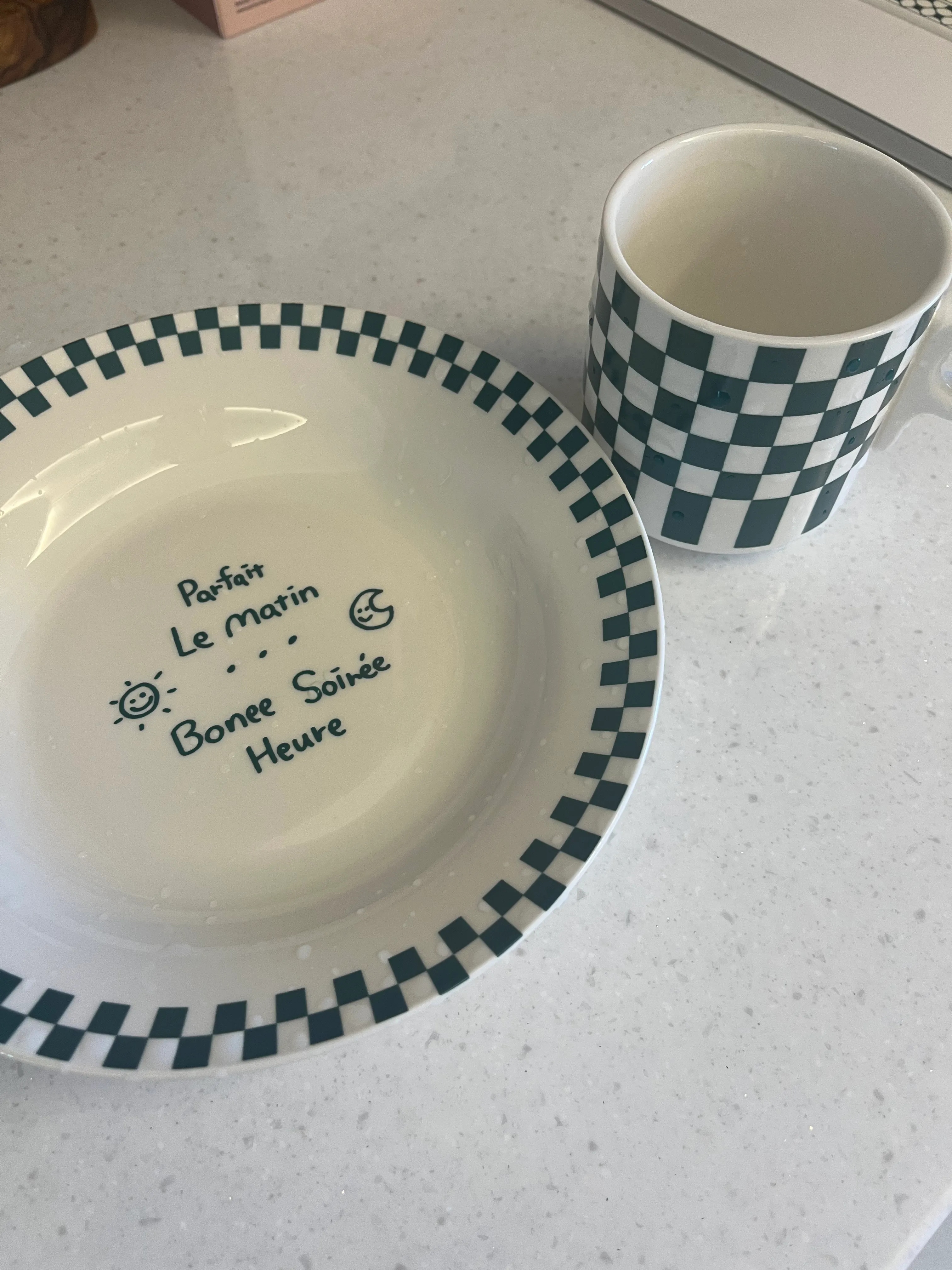 Retro Check Ceramic Mug user photo
