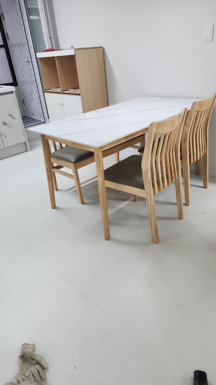 Ceramic Tabletop Solid Wood Frame Dining Table user photo