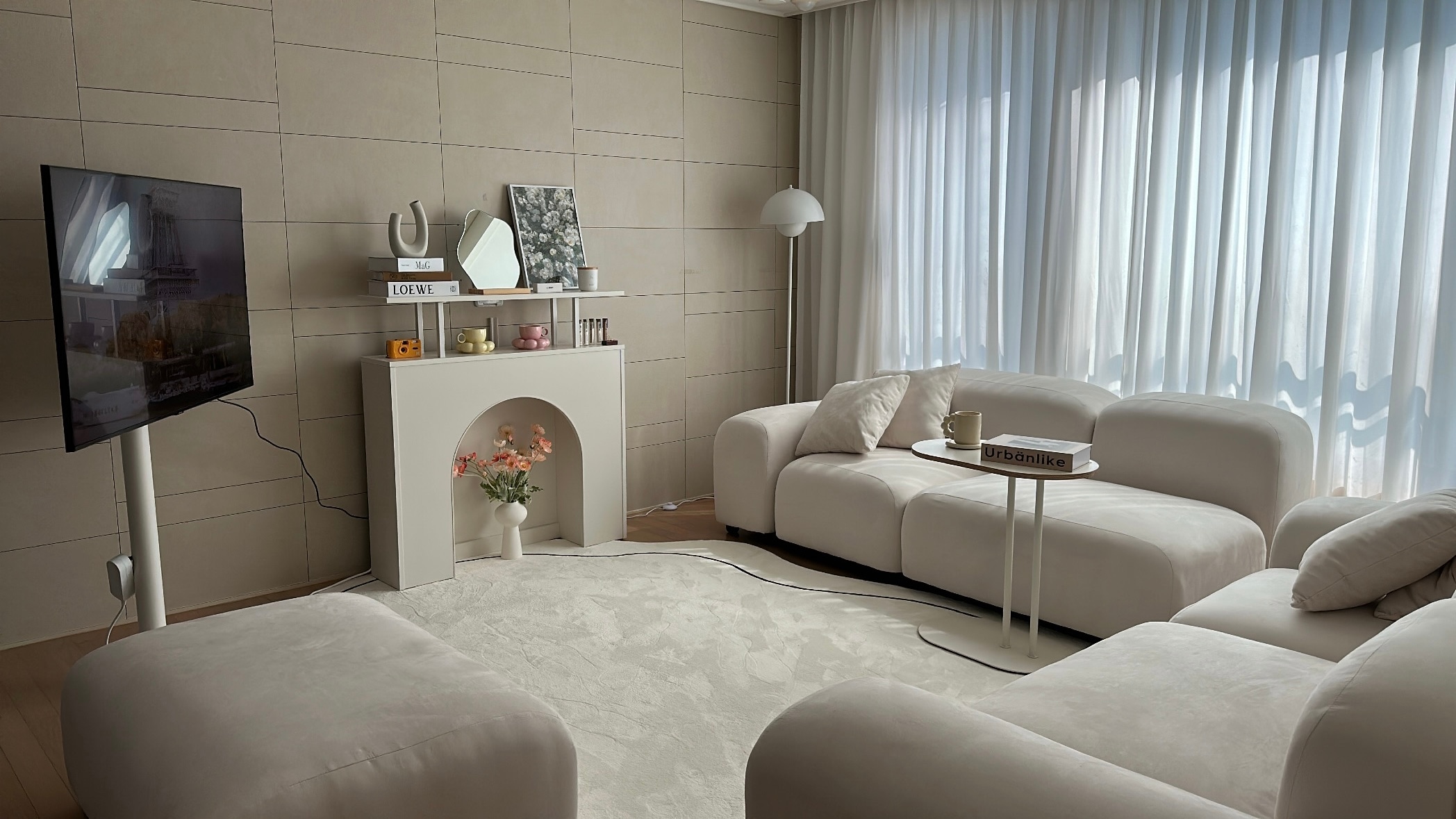 Slim C-Side Sofa Table user photo