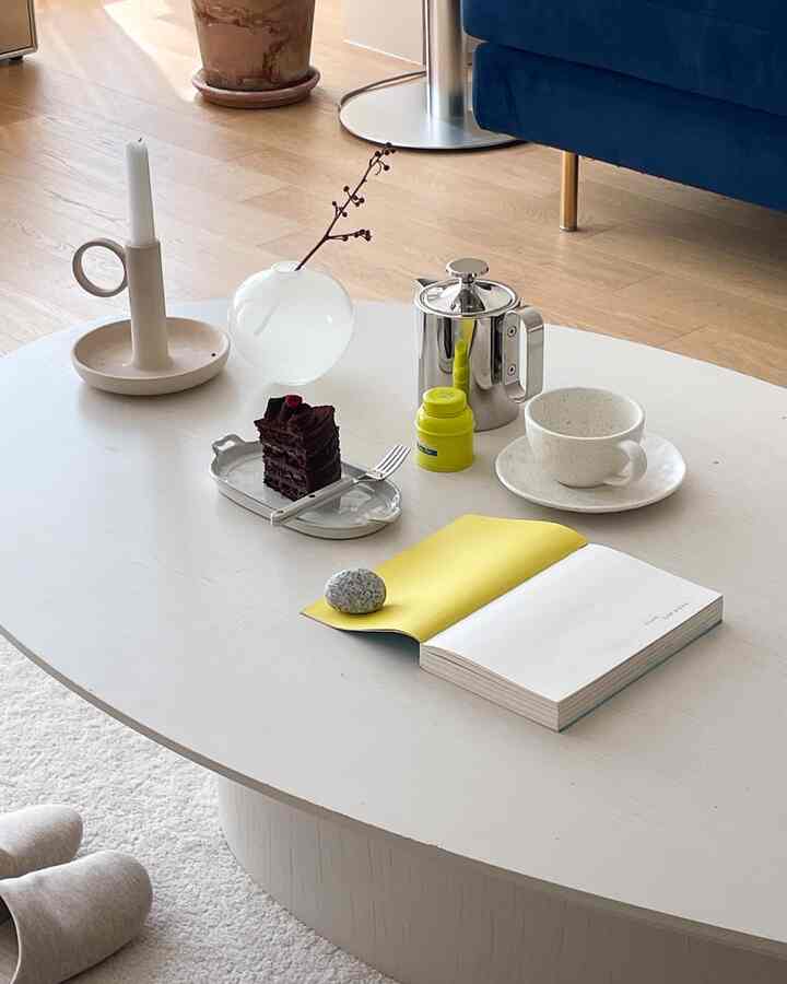 Waktu minum teh jam 4 sore
Lengkapi kafe rumahmu dengan hidangan dan teko favoritmu🤍 

#Ohausen Musim 9 #그릇추천 #티타임 #티팟 #데이비드멜러 #야나칸 #오후 #온더테이블 