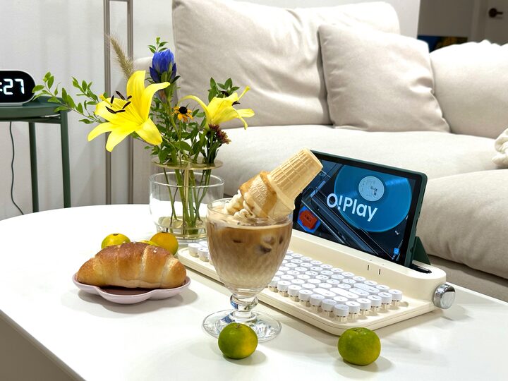 short form carousel card thumbnail