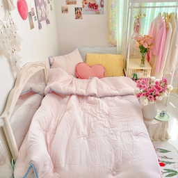 오늘 하루도 너무 고생하셨어용 ღ˘‿˘ற꒱
이제 꿀잠 잘시간이네요🥱🥱💤
그런데 잠깐‼️
혹시 잠들려고하면 잠귀가 밝아
이불의 사각거리는 소리에,
몸에 닿을때마다 느껴지는 이불의 무게에,
자다가 계속 깨고 뒤척이고 답답한분 계실까요??
그렇다면,
파르페 보들보들 마이크로모달 워싱 차렵이불을 추천드려요➿
몸을 부드럽고 폭신하게 감싸주는 보들 보들 이불로
실크처럼 자극없이 엄청 보드라운데
무소음으로 조용하고 고요하기까지..🤍
마이크로 모달 이불로 바꾸고 꿀잠 예약하세요~
혜삐네는 오늘도 꿀잠 예약완료🙆🏻‍♀️🩷
#파르페 #파르페홈 #파르페by알레르망 #파르페이불 #알러지케어이불 #먼지없는이불 #파르페알러지케어이불