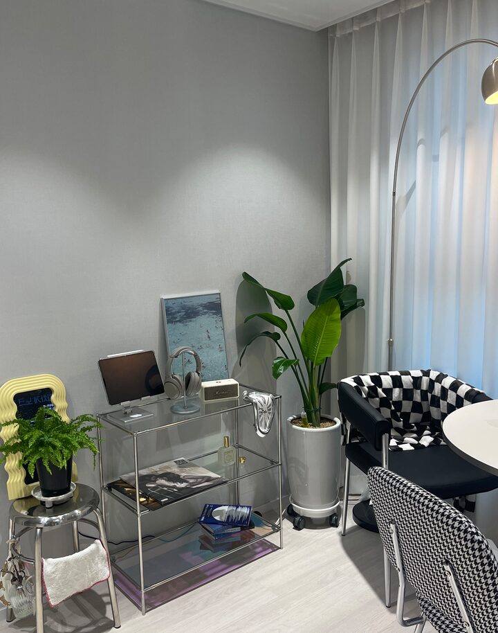 short form carousel card thumbnail