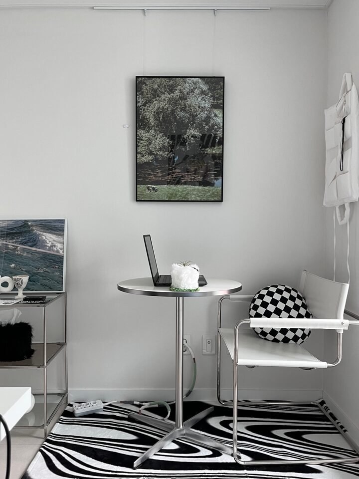 short form carousel card thumbnail