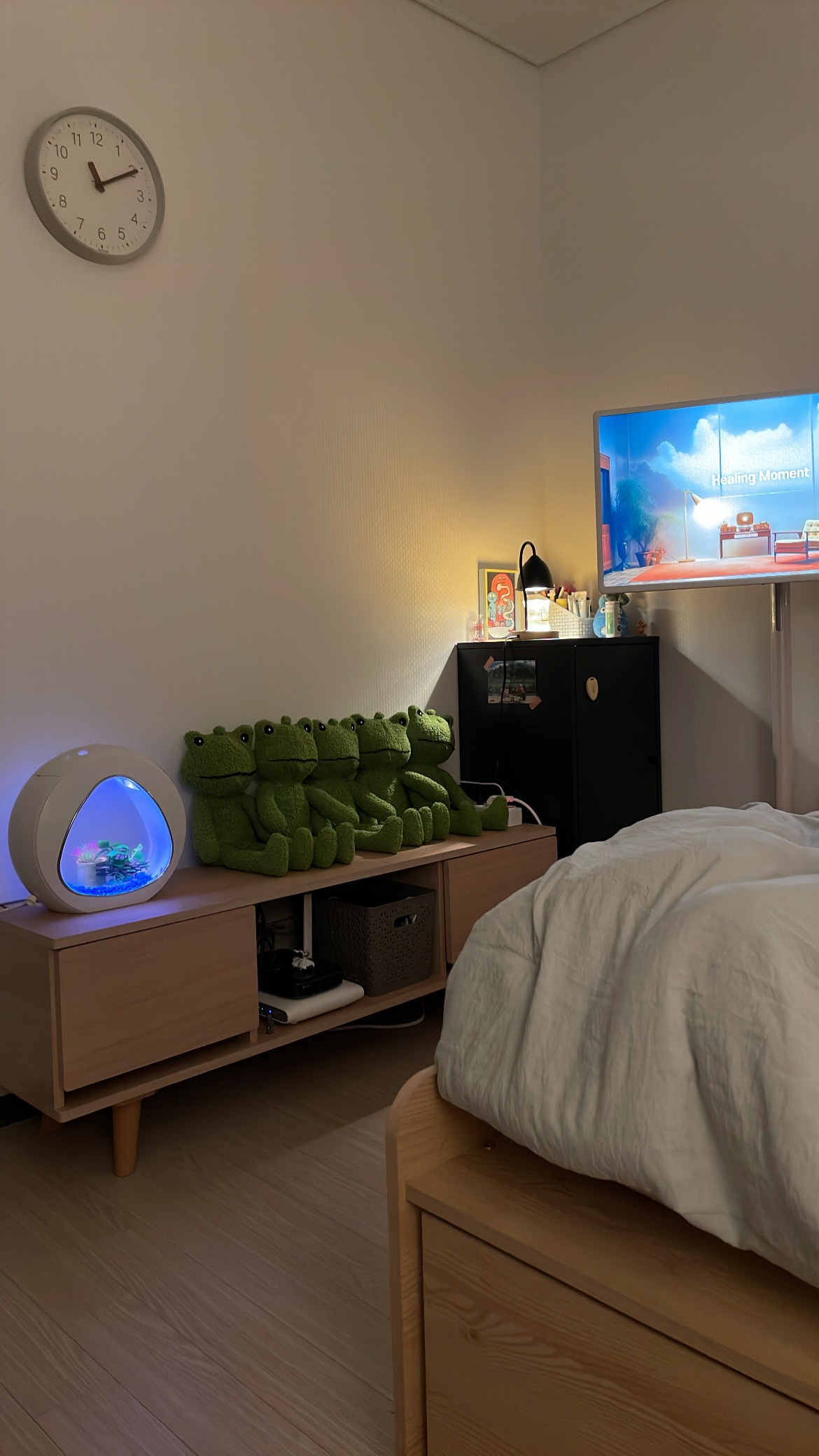 Nordic-Style Silent Wall Clock user photo