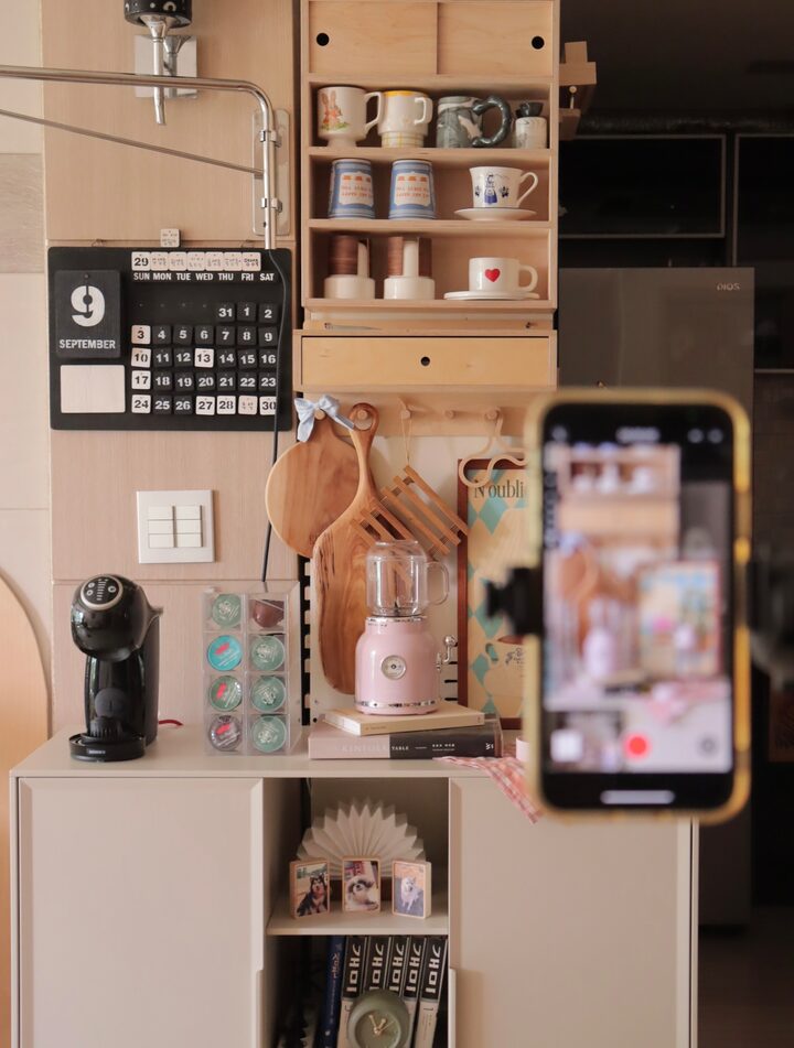 short form carousel card thumbnail