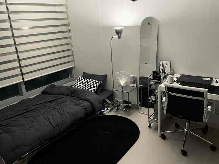 MID CENTURY オフィスチェア［2色・2サイズ］を使ったコーディネート 2