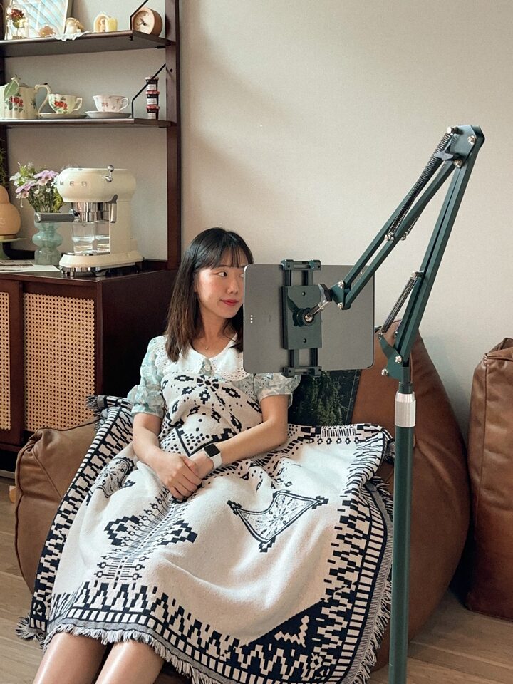 short form carousel card thumbnail