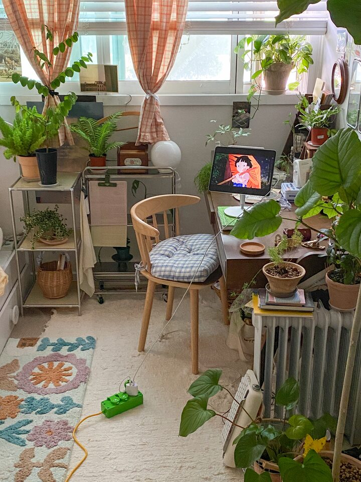 short form carousel card thumbnail