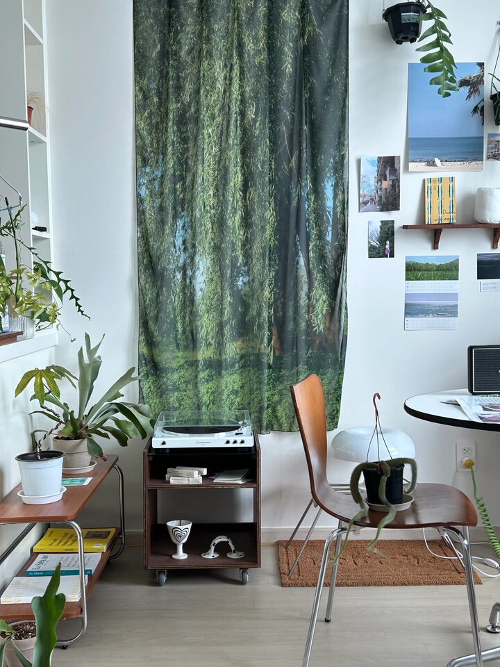 short form carousel card thumbnail