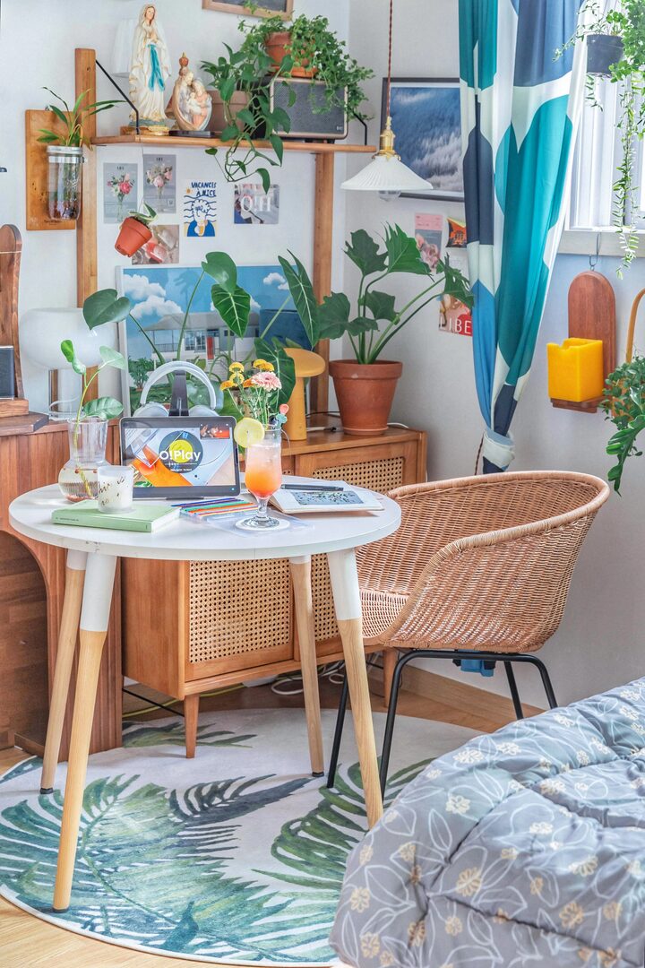 short form carousel card thumbnail