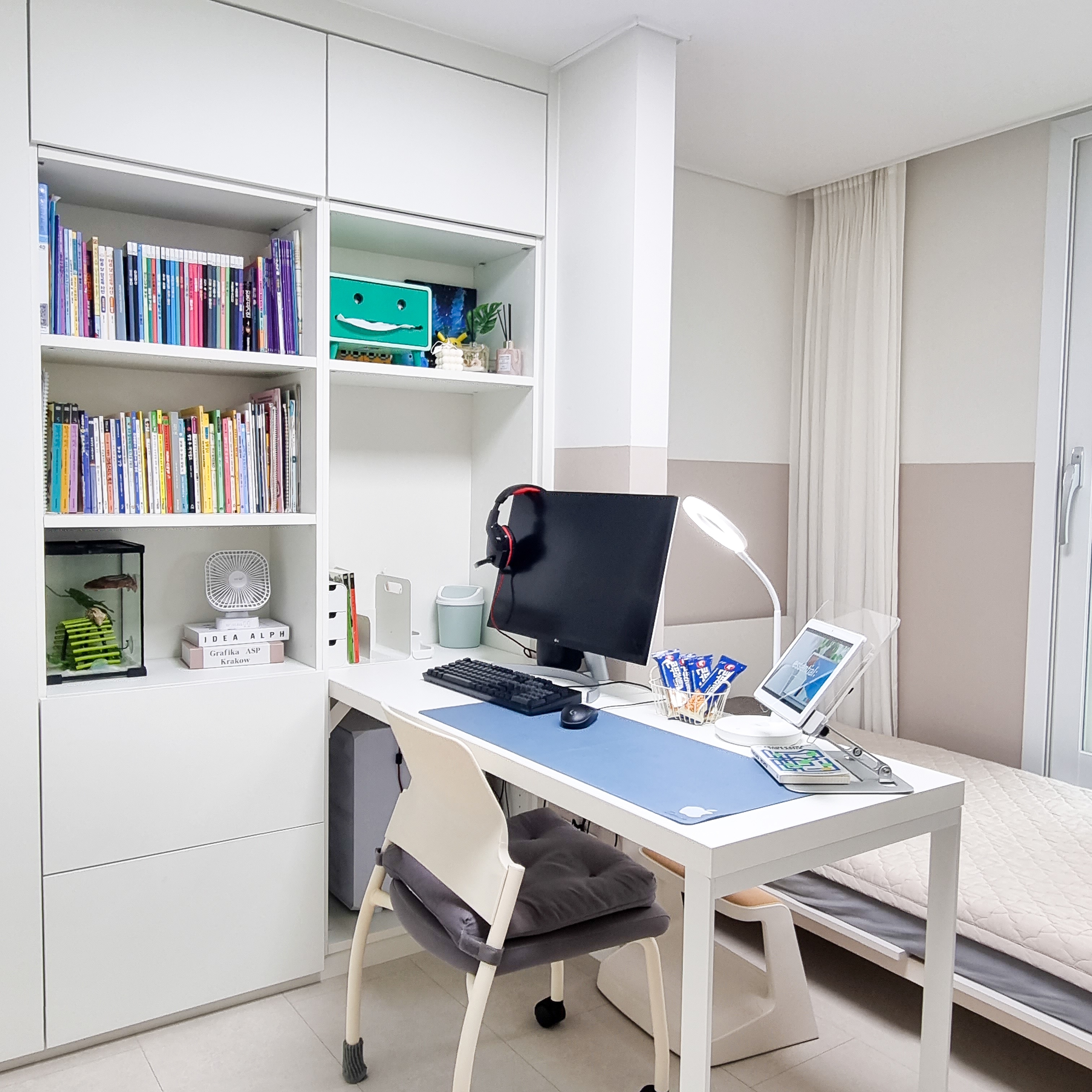 Desktop Storage Drawer Organizer user photo