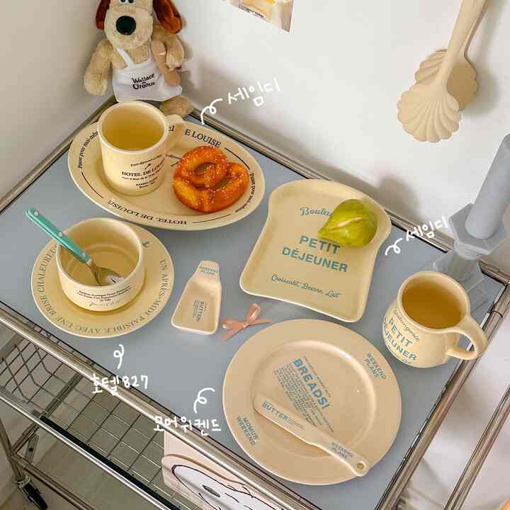 PETIT-DEJEUNER プレートを使ったコーディネート 1