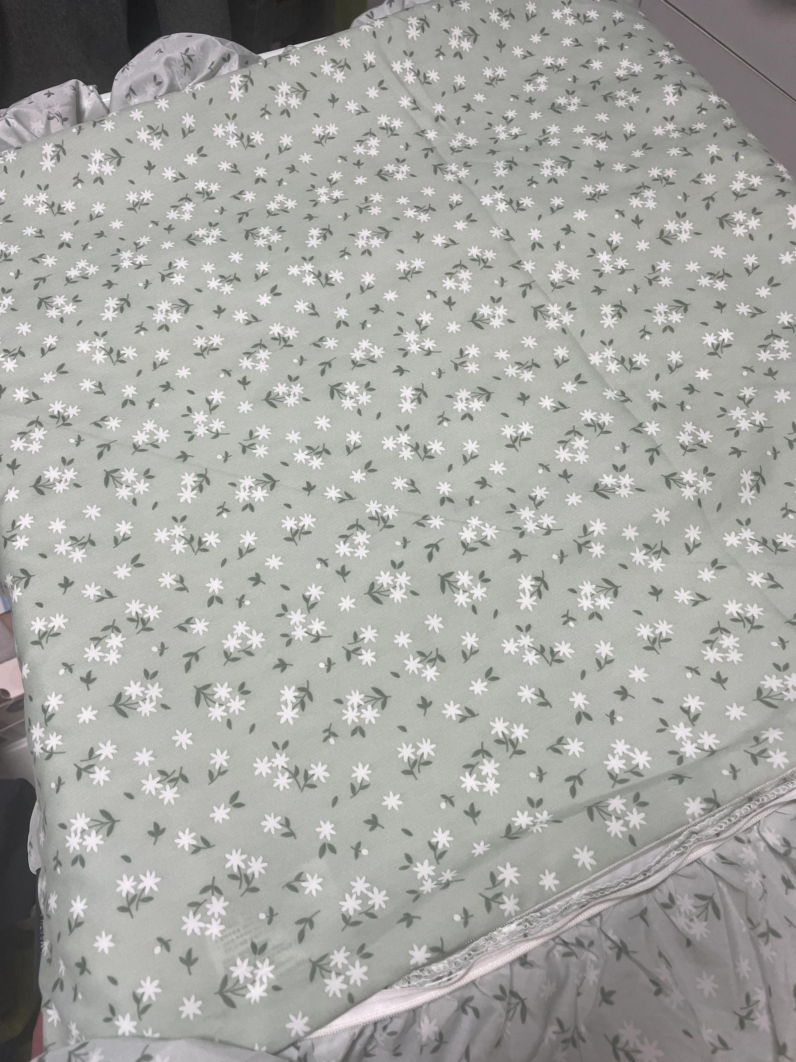 Hotel Style Dust-Free Frill Pillowcase user photo