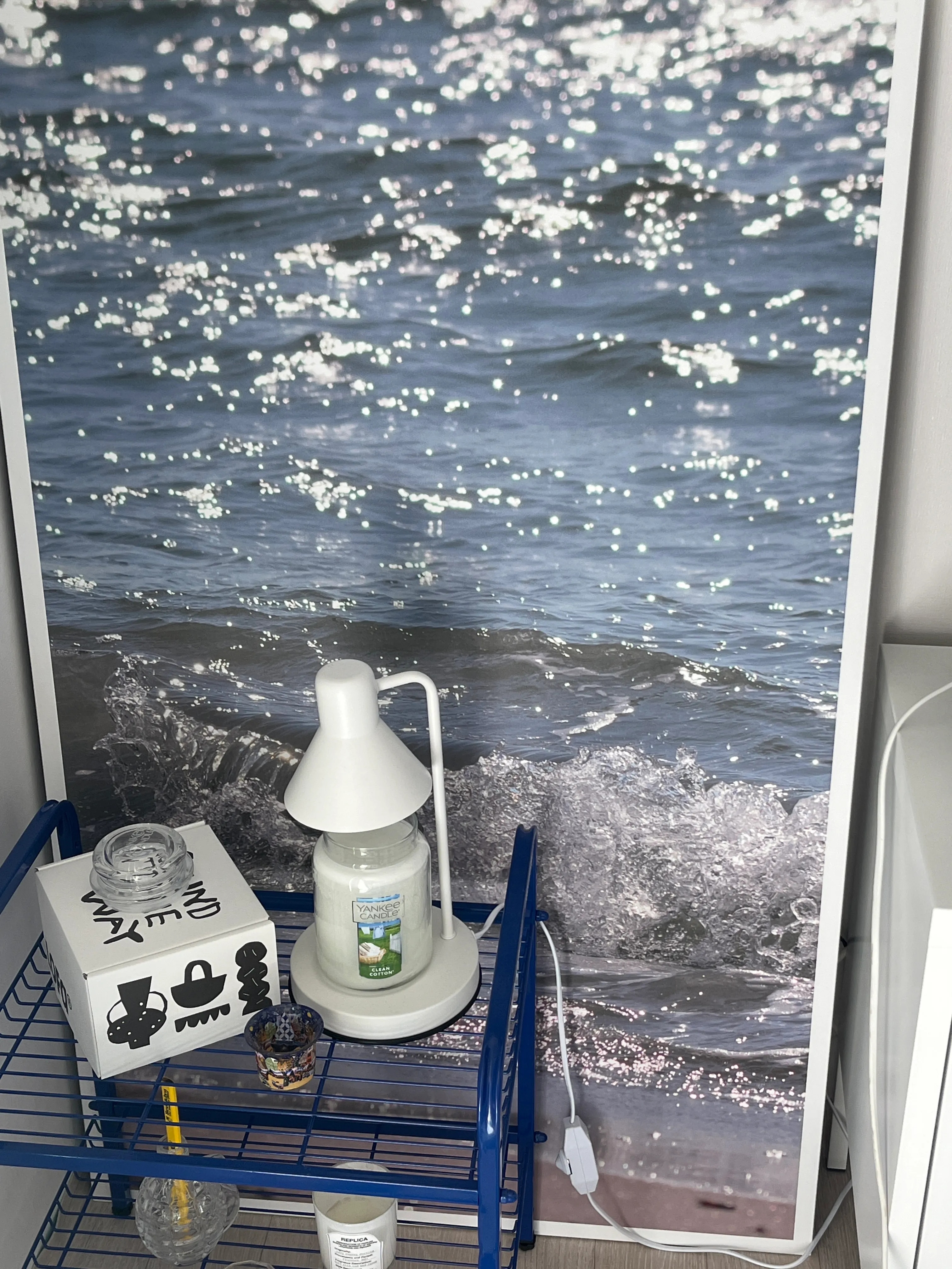 Ocean Wave Foldable Floor Coffee Table user photo