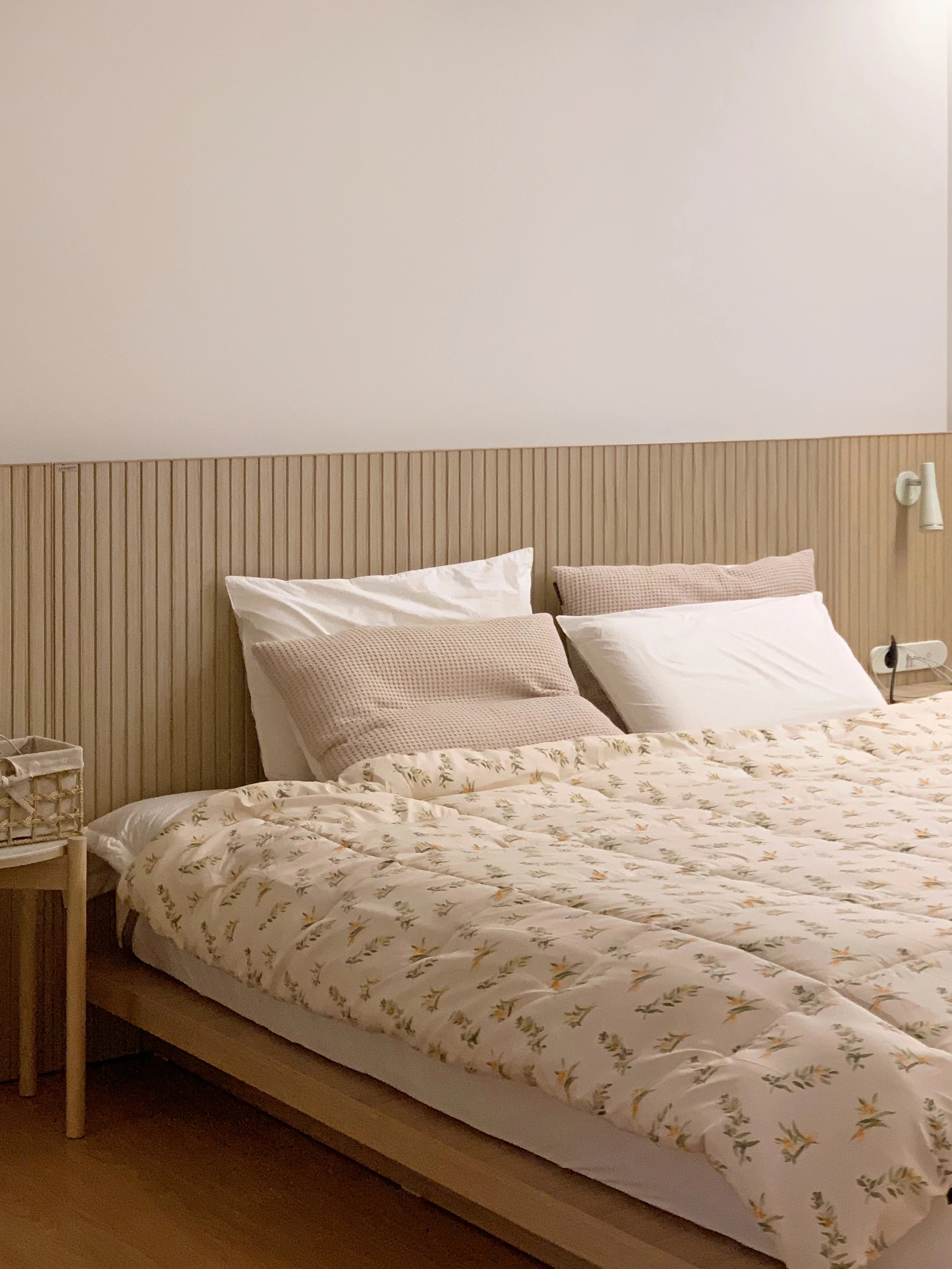 Bebe Flower Cozy Comforter & Pillow Set user photo
