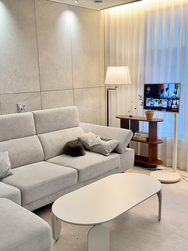 short form carousel card thumbnail