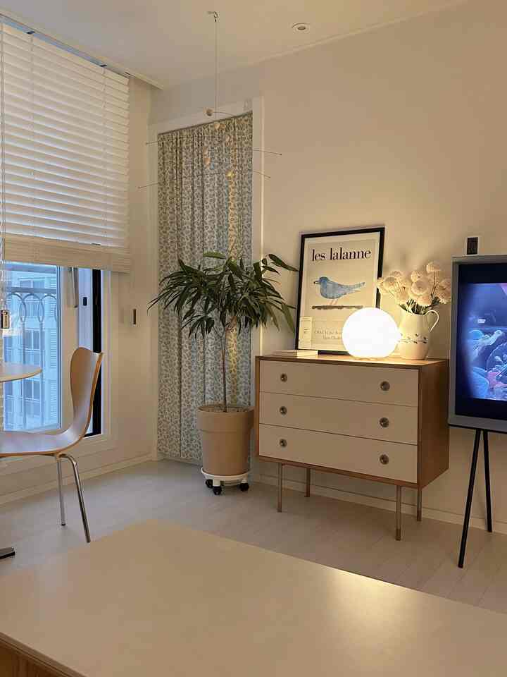 Tagged posts featuring 3-Drawer Solid Wood Dresser 1