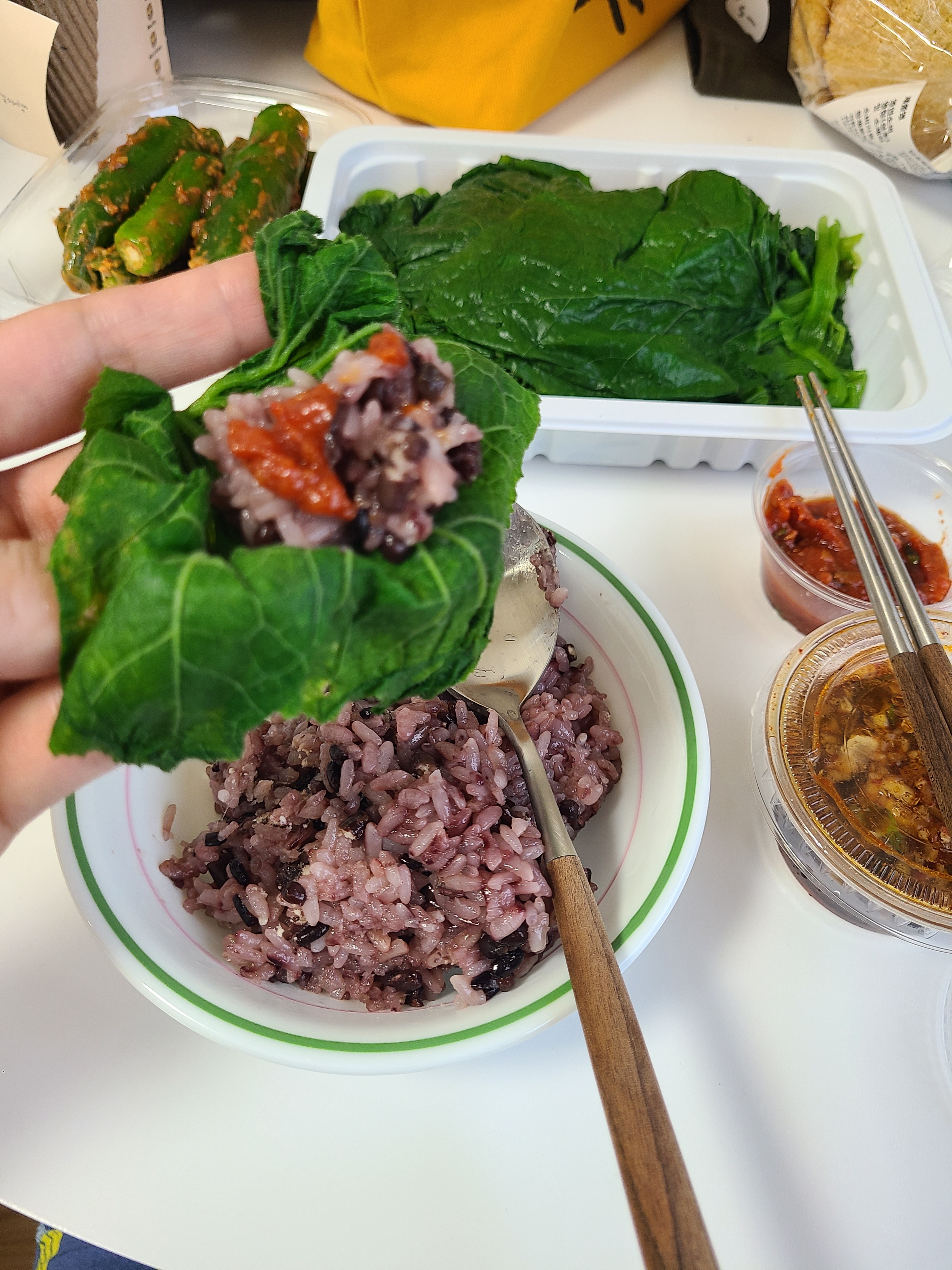 Maple Wood Handle Stainless Steel Cutlery Set (10-Piece) user photo