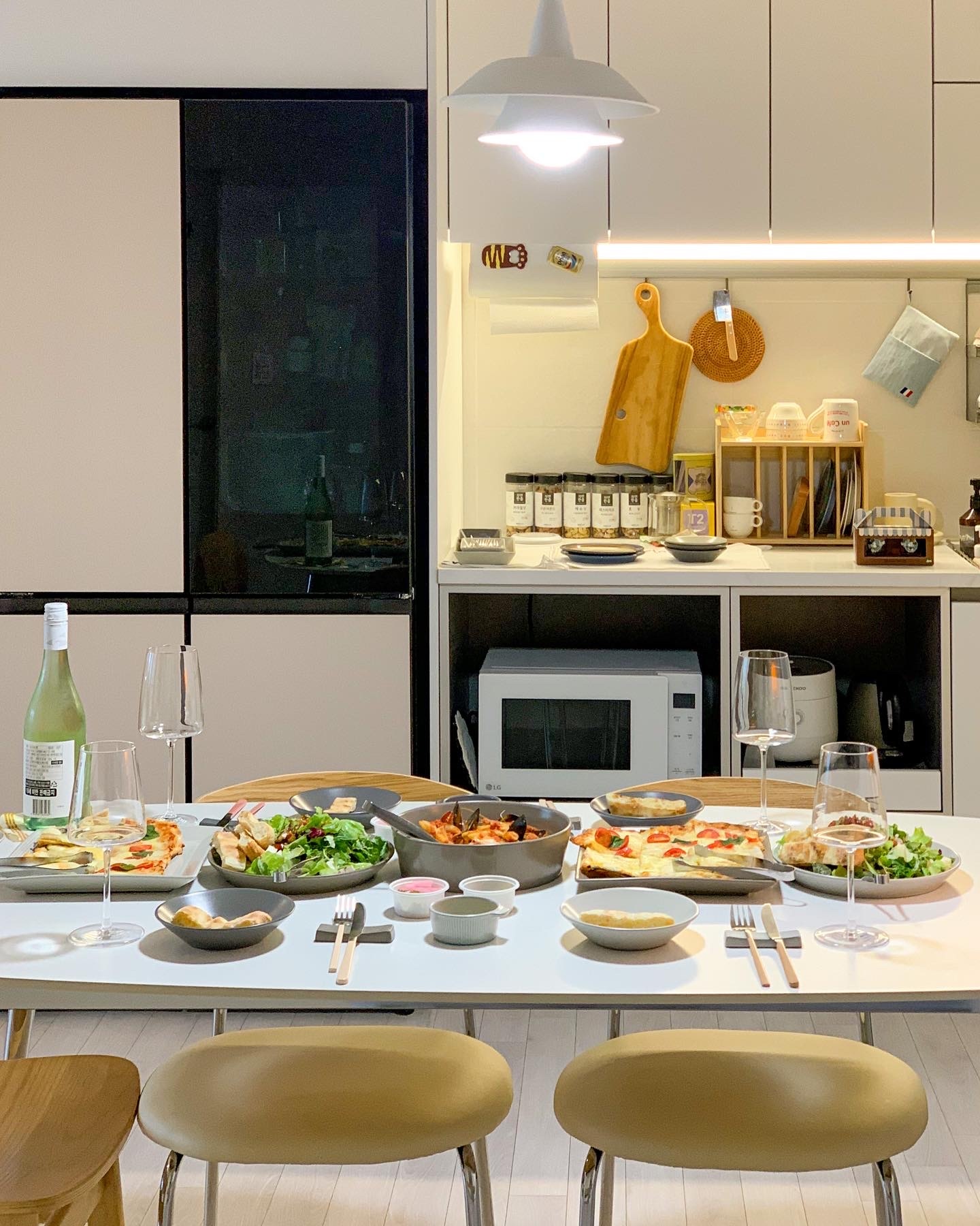 Seoul Minimalist Matte Fork & Knife Set for 4 (8-Piece) user photo