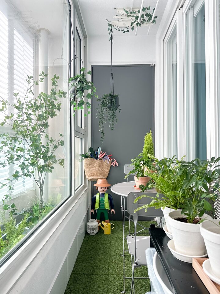 short form carousel card thumbnail