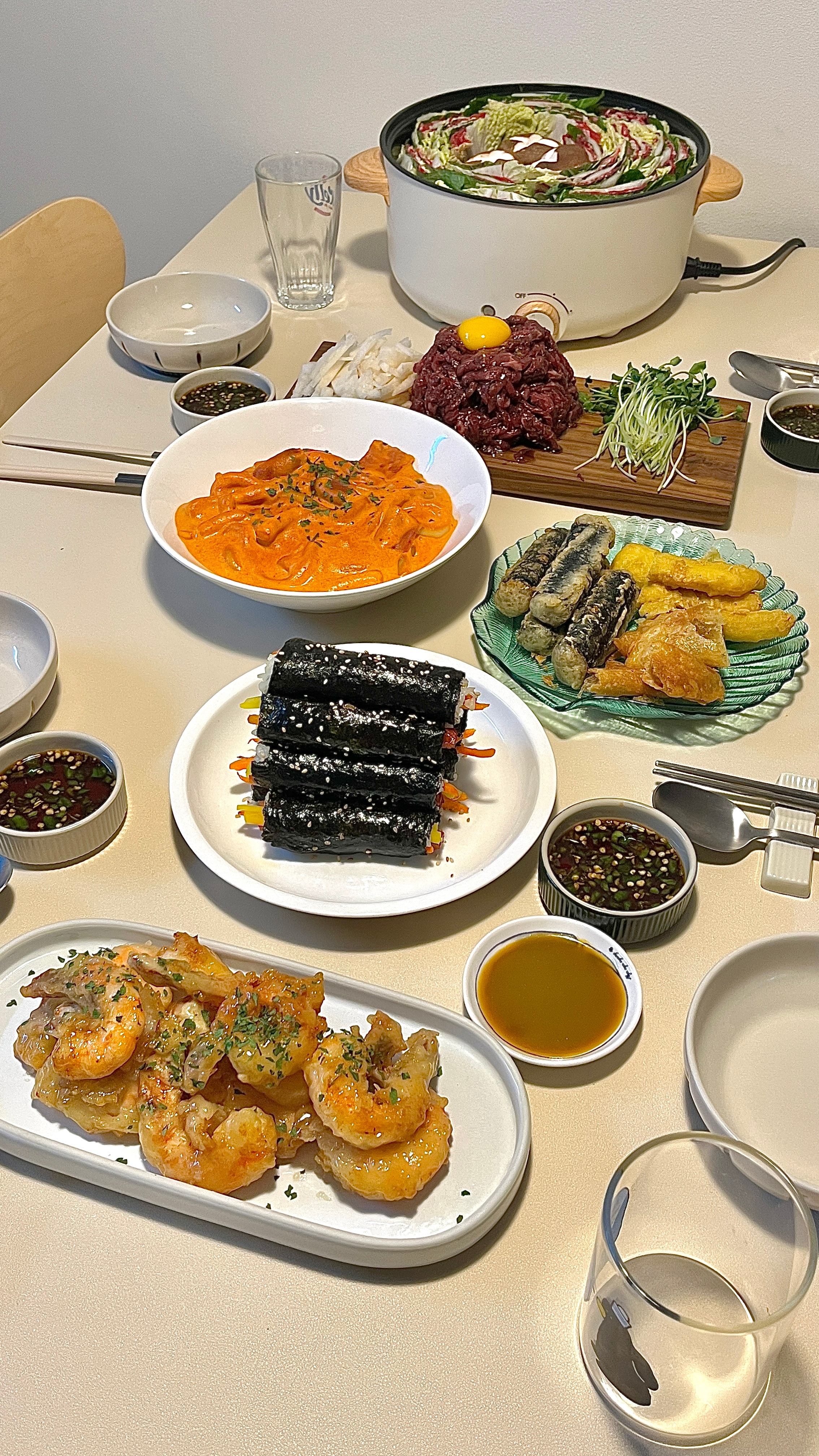 Seoul Minimalist Matte Spoon & Chopstick Set for 4 (8-Piece) user photo