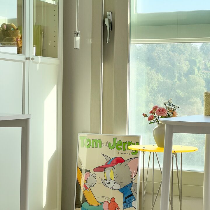 short form carousel card thumbnail