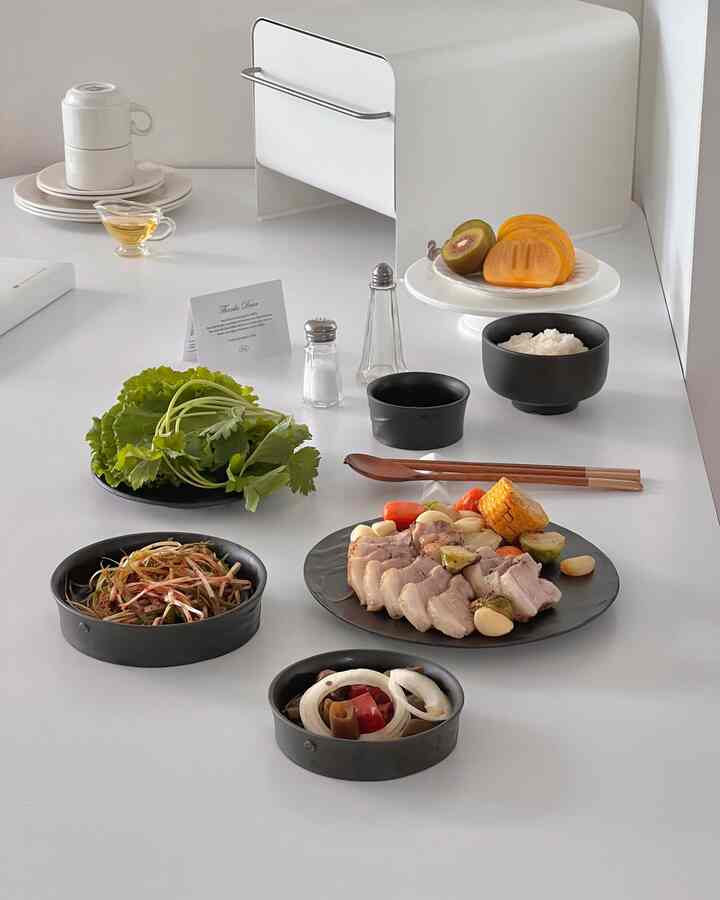 我が家 🙂 スマイルマンに贈るご飯の贈り物。 
会社で大変だったにもかかわらず、家にいるときは笑顔だけを装着してくる不思議な新郎が。毎日毎日感謝した新郎に捧げてくれた暖かい一食だった。心強く食べれば笑いが多くなるだろう！ 🤍今日もアラビュー。 

🥢おはよう日常 

＃家の贈り物をお勧めします＃韓国料理＃スーザーセット＃ダイニングテーブル日記＃おじいちゃん＃おじいちゃん日記＃感性生き物＃感性食卓＃おいしい料理＃テーブルマット＃ホワイトインテリア＃モダンインテリア＃オンザテーブル＃韓国料理