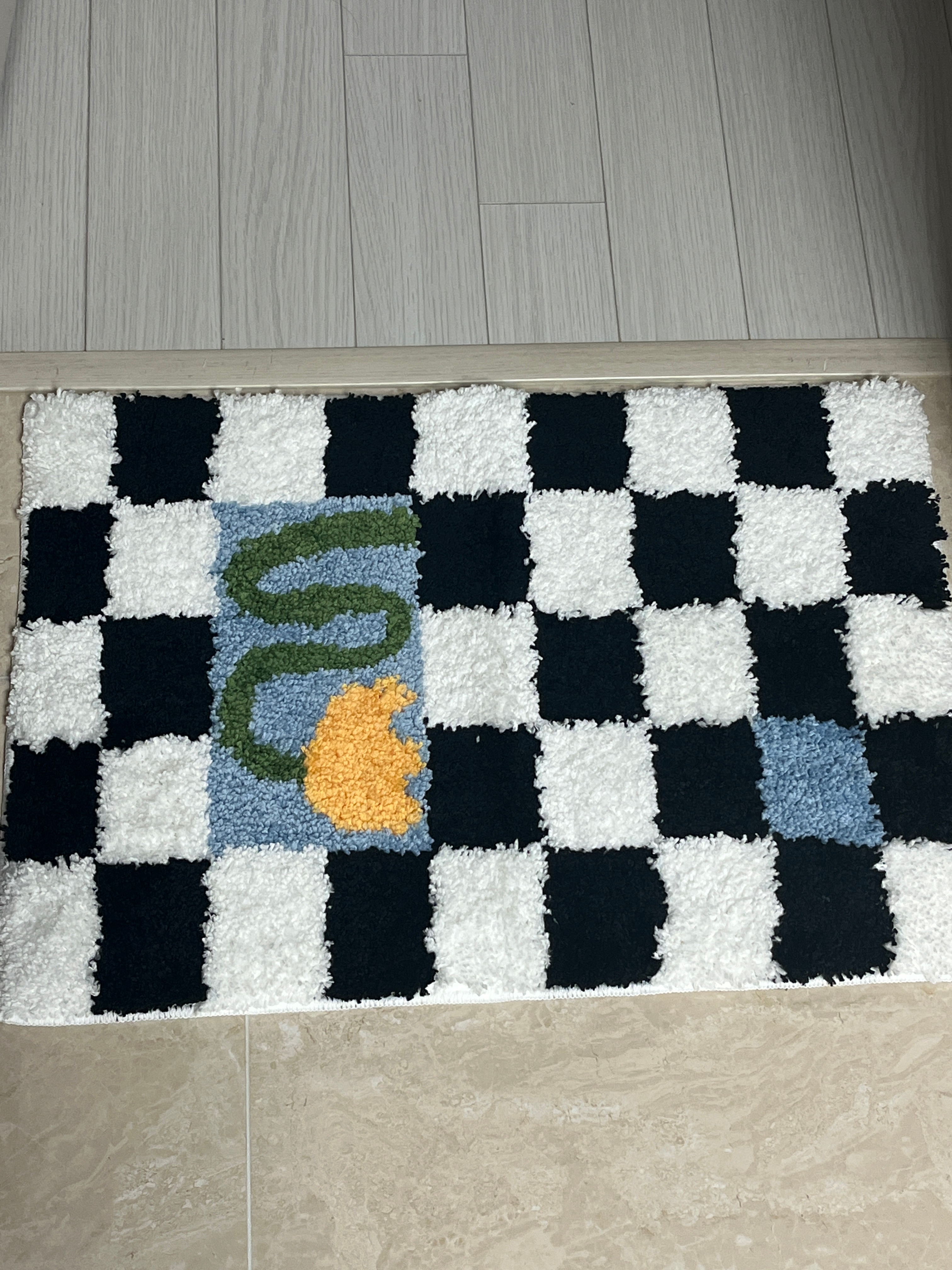 Checker Bloom Accent Rug user photo