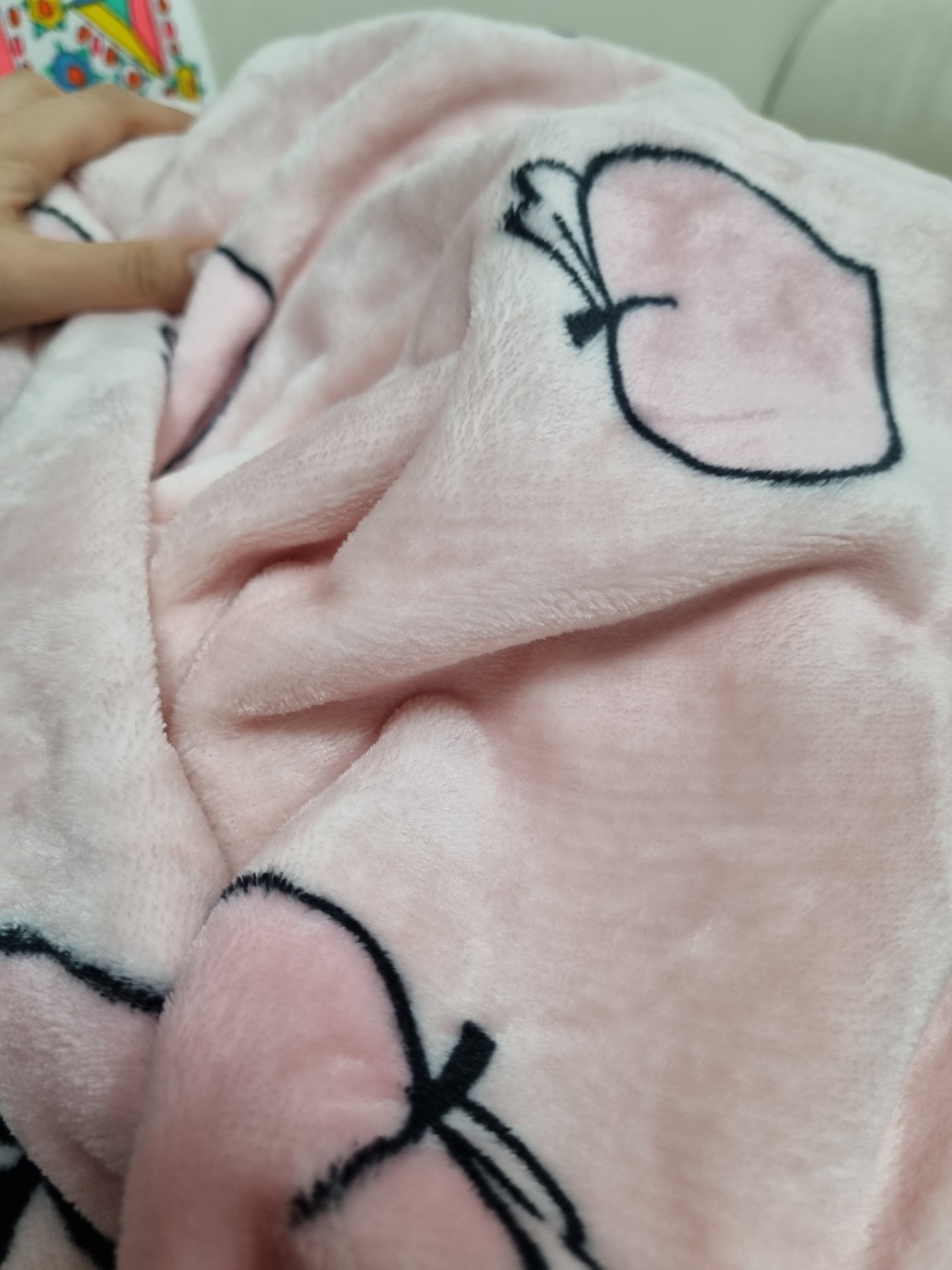 Momozzing Plush Blanket & Comforter user photo