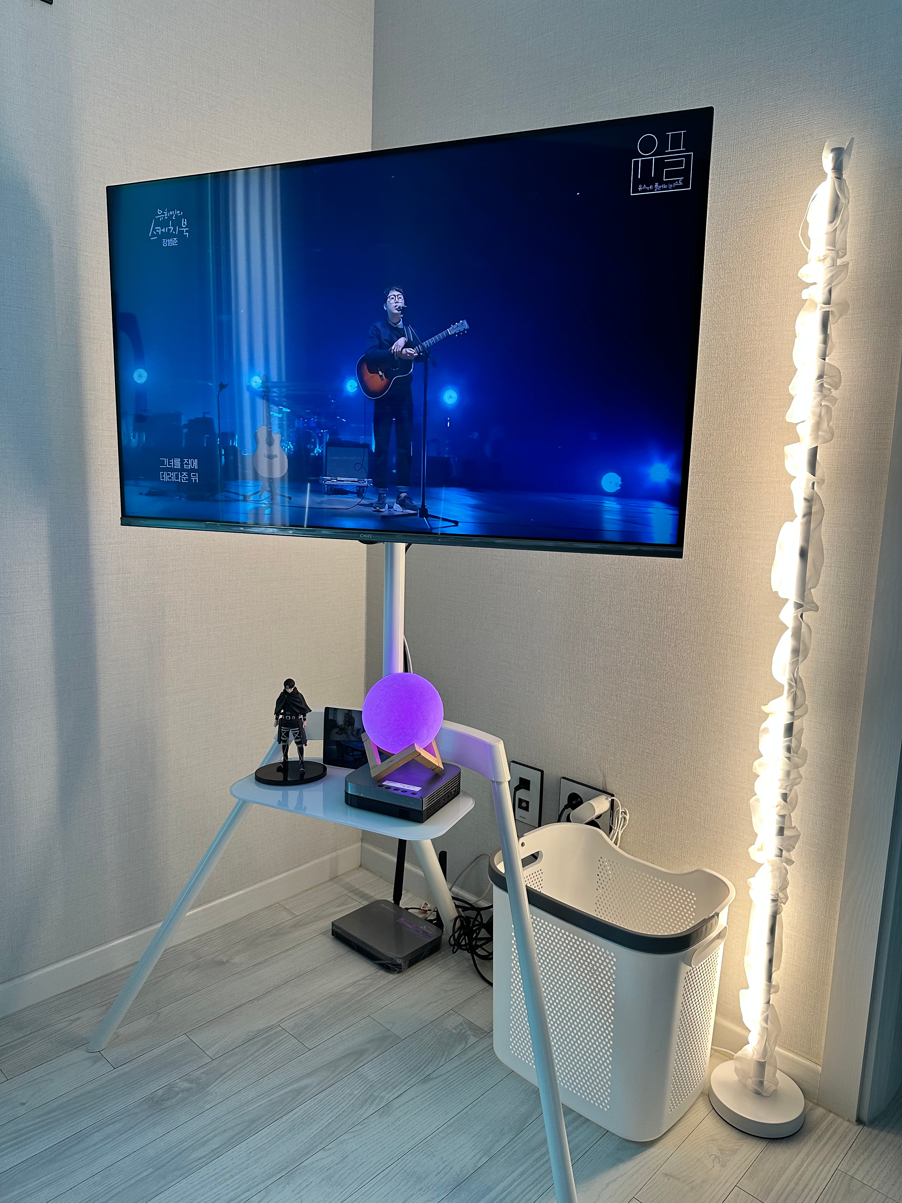 Moon Table Lamp user photo