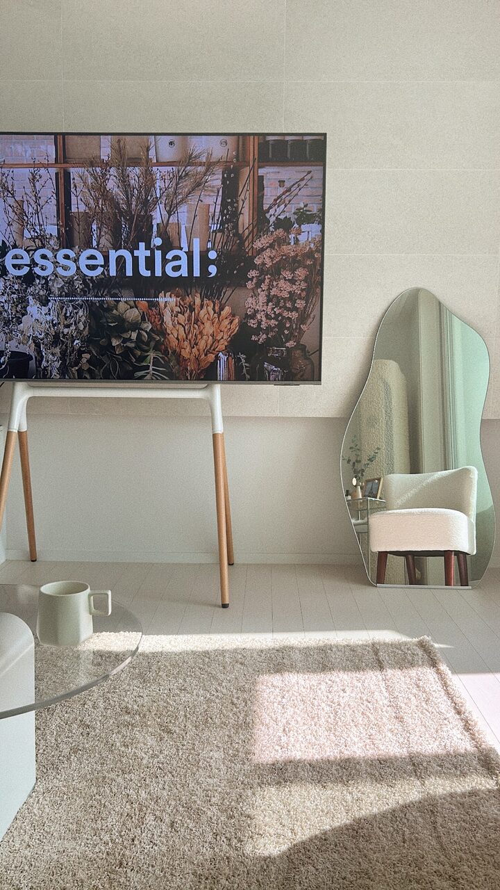 short form carousel card thumbnail