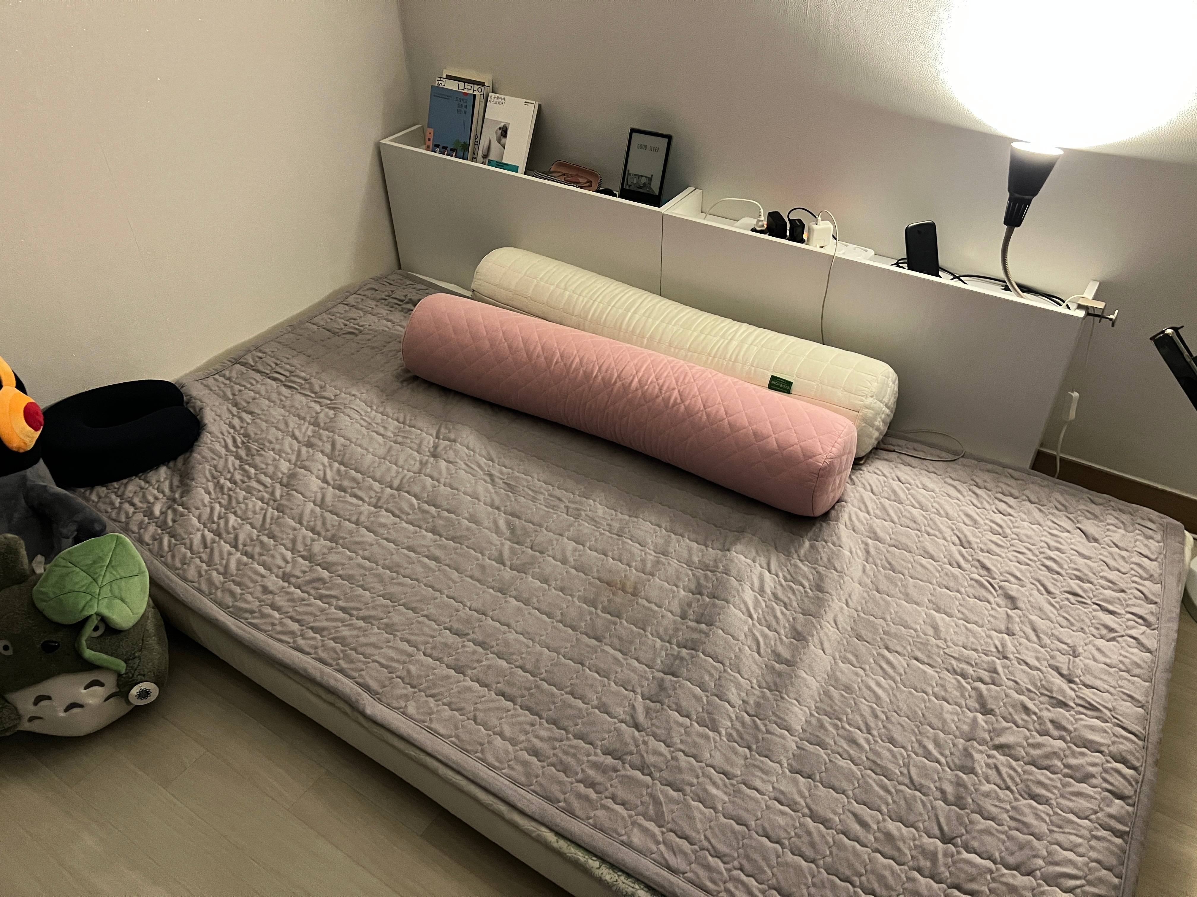 Low Bed Headboard with Concealed Shelf Storage user photo