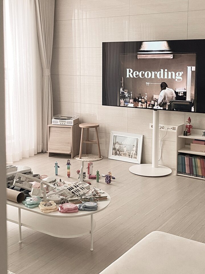 short form carousel card thumbnail