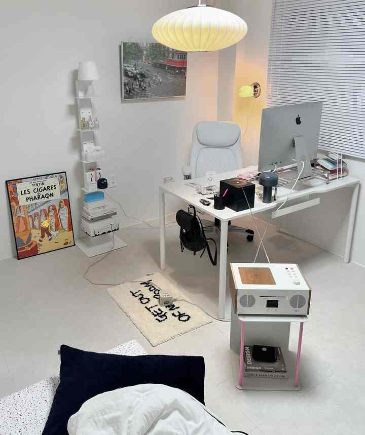  #데스크테리어 #책상꾸미기 #데스크인테리어 #책상스타그램 #deskdecor #데스크투어 #mydesktoday #desktour #책상꾸미기그램 #deskstyling #책상 #deskaesthetic #deskgram #예쁜책상 #벽꾸미기인테리어 #deskview #韓国インテリア #勉強机 #deskgoals #mydesk #데스크꾸미기