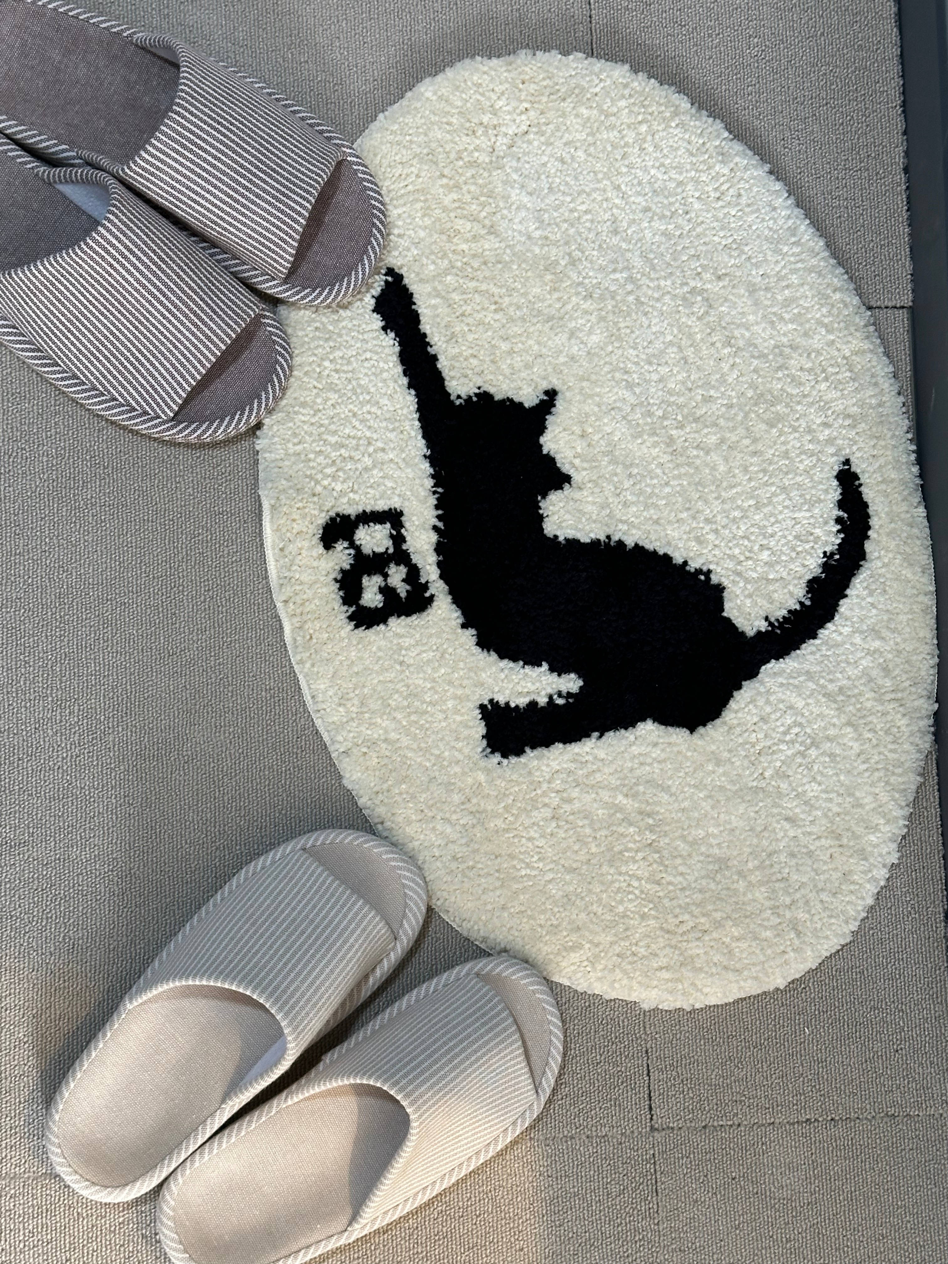Elegant Cat Silhouette Accent Rug user photo