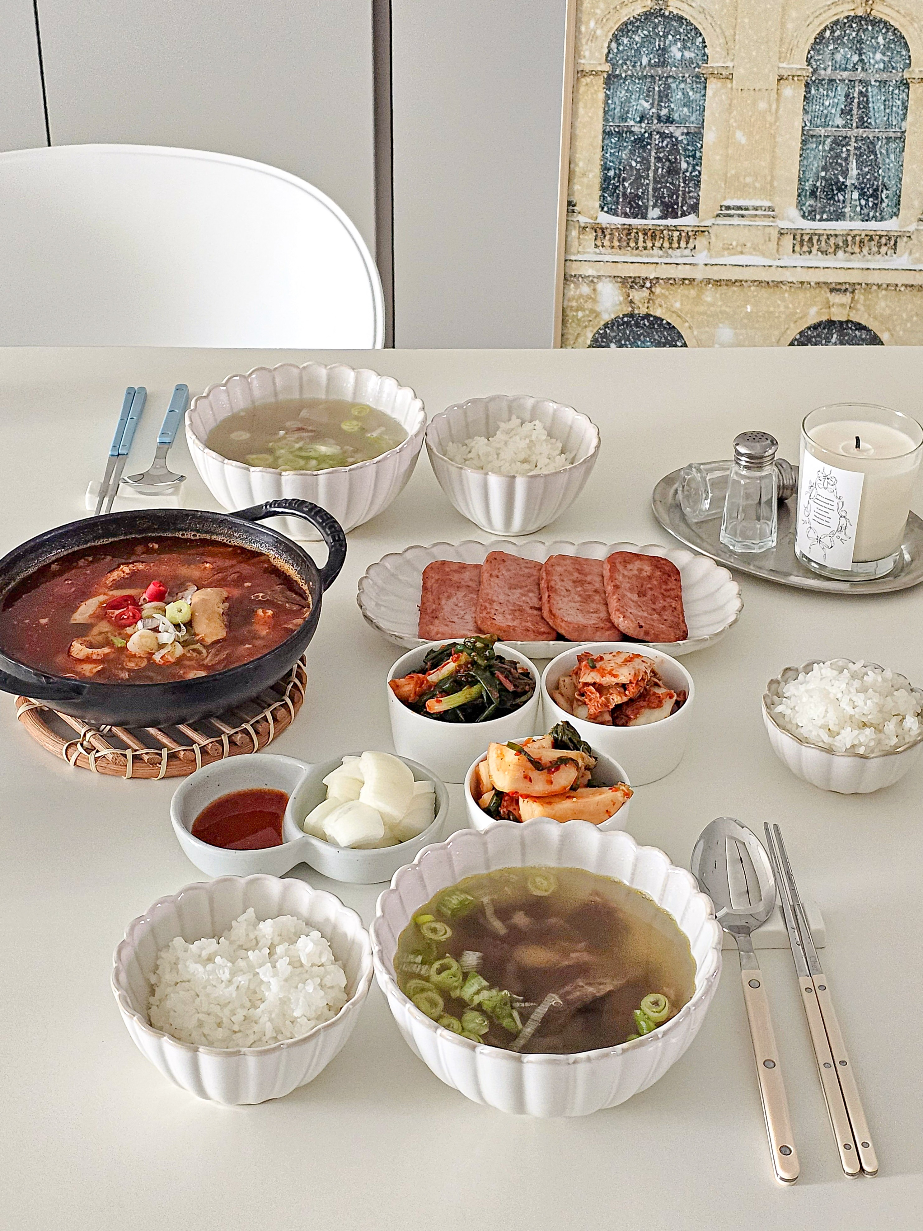 Modern Color-Handled Flatware Set for 2 (8-Piece) user photo