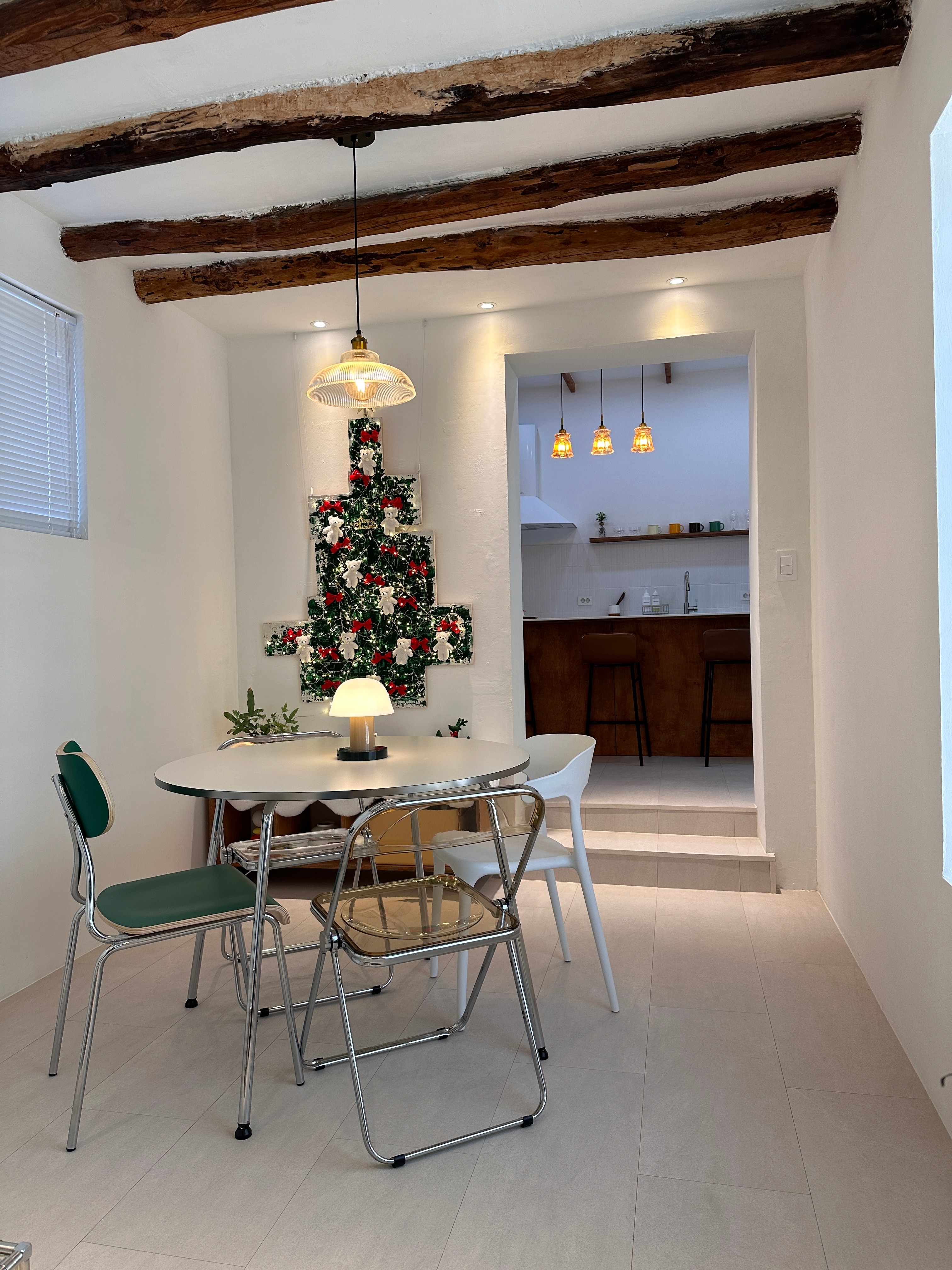 Flow Line Dining Chair user photo