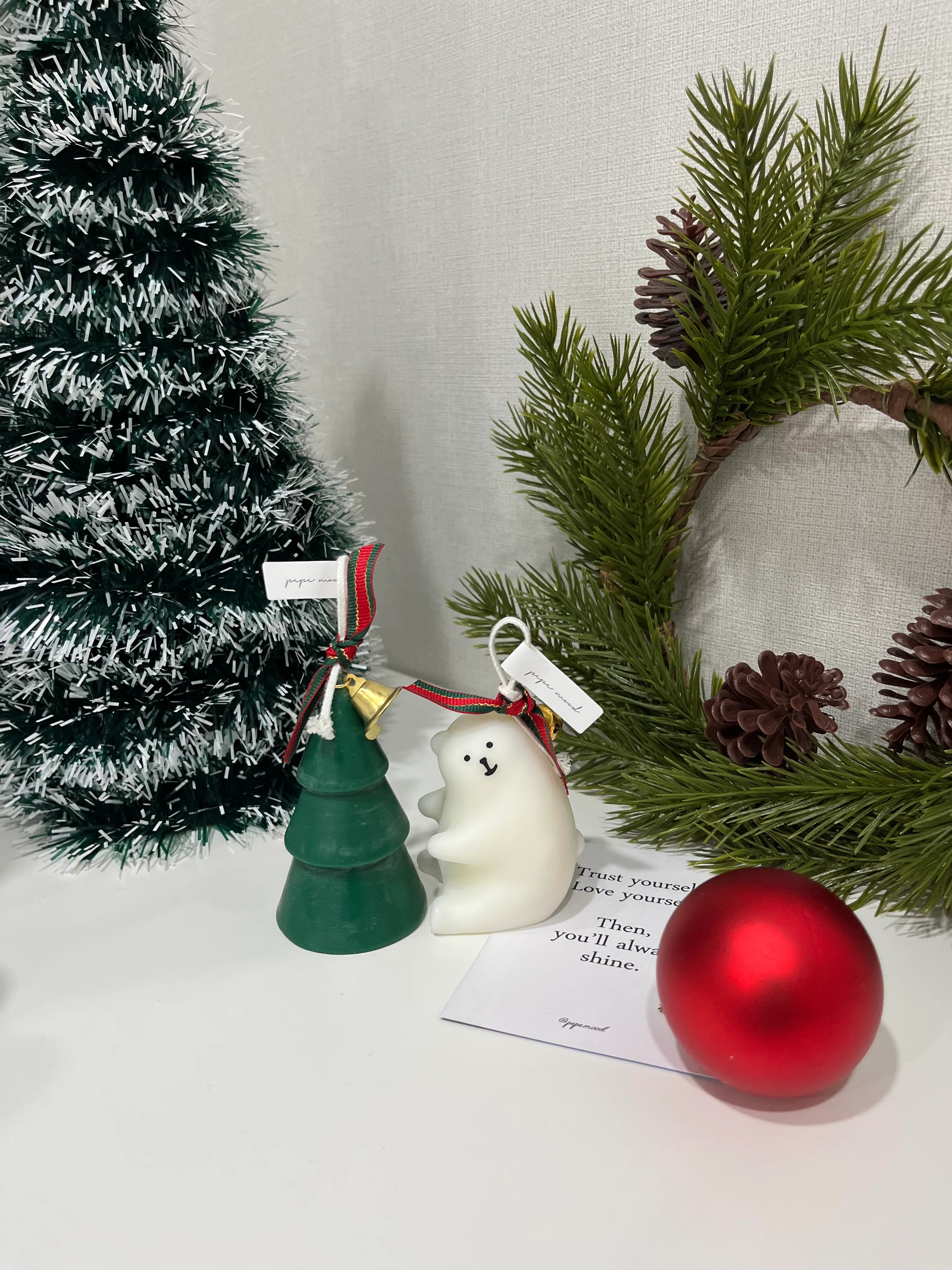 Christmas Bear & Tree Candle Set user photo