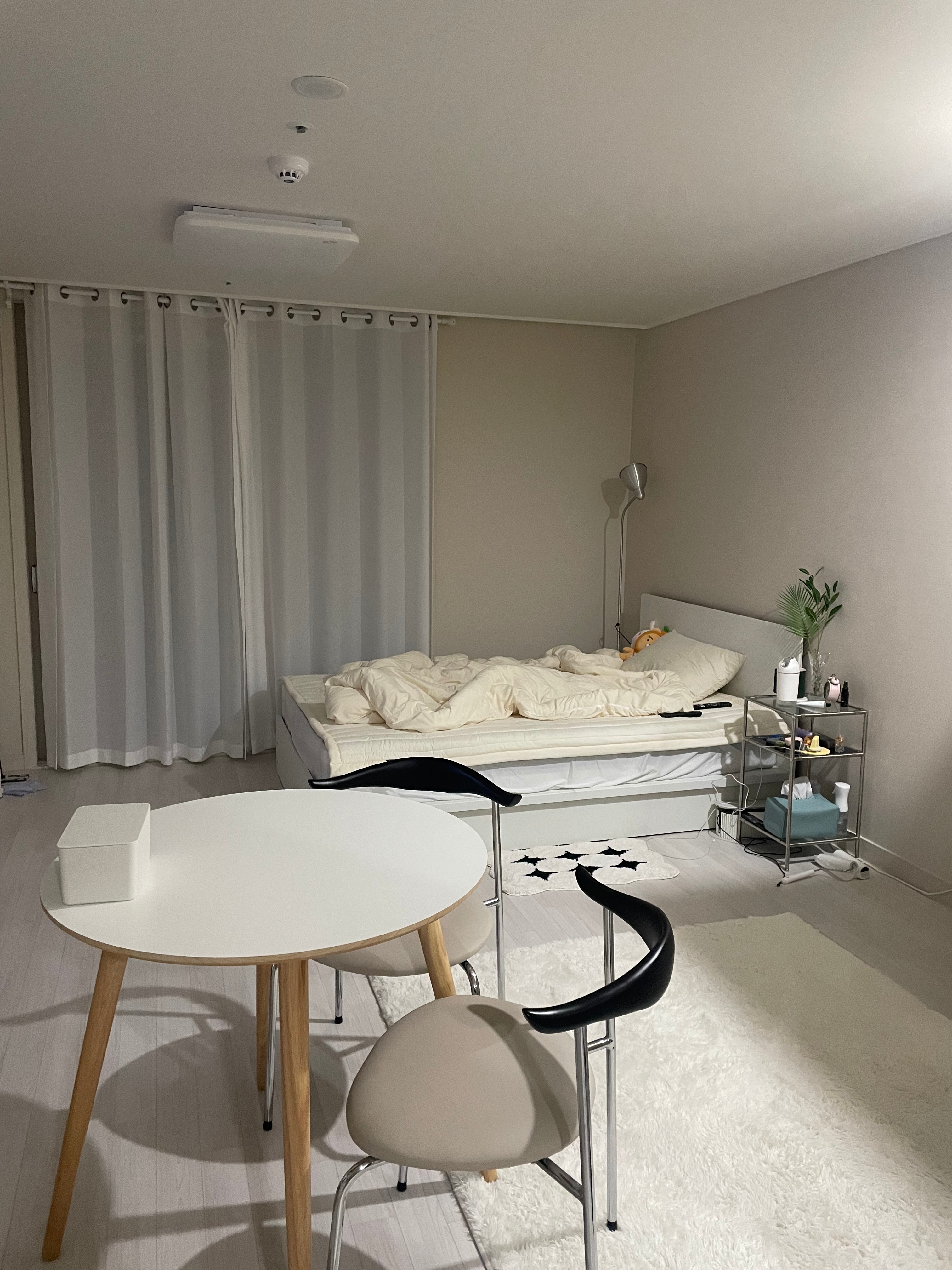 Sono Round Wood Dining Table user photo