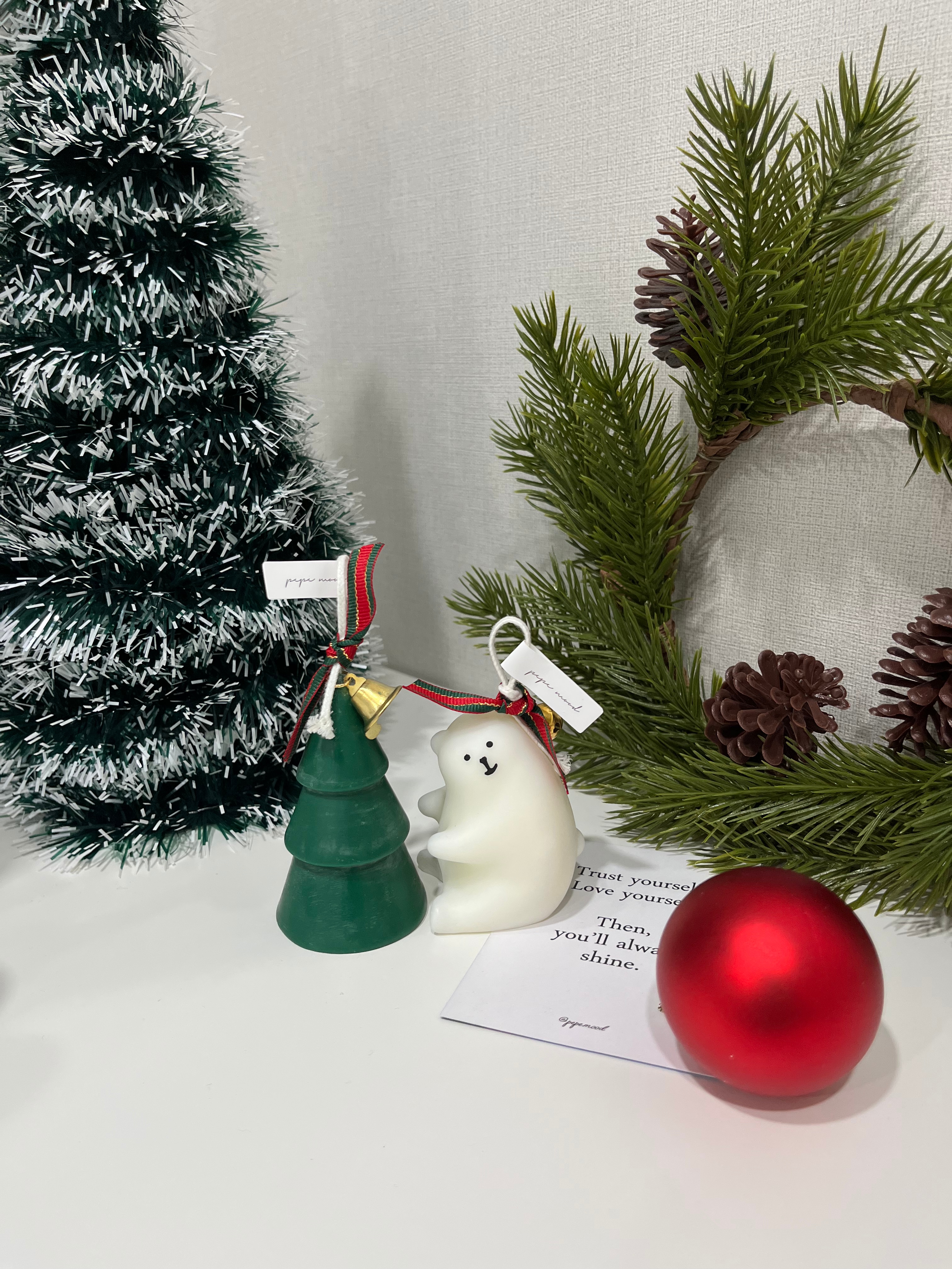 Christmas Bear & Tree Candle Set user photo