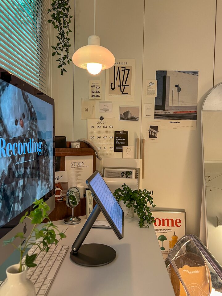 short form carousel card thumbnail