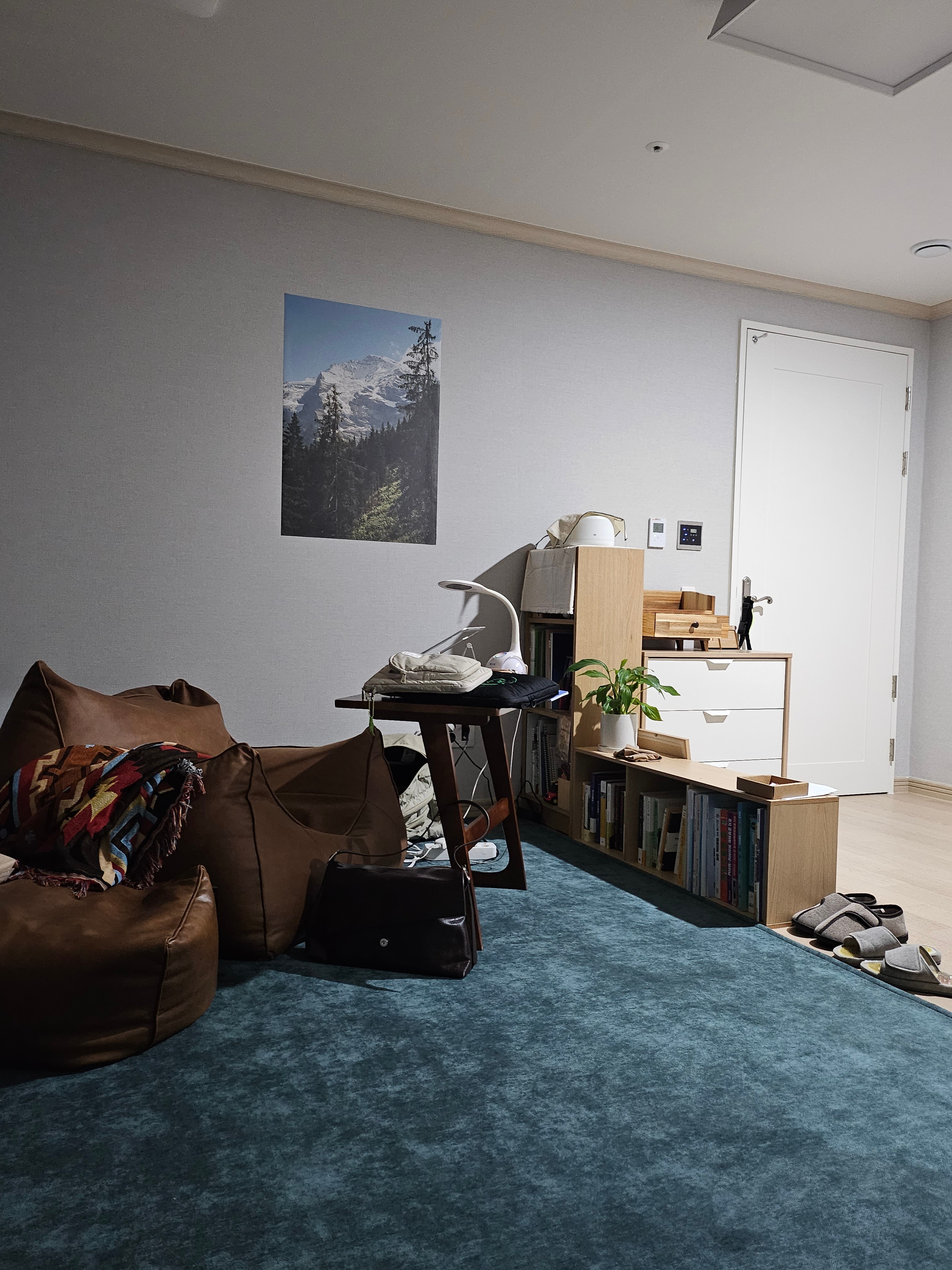 Sori Solid Wood Side Table user photo