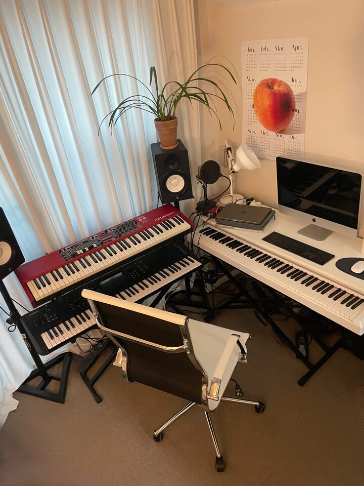 short form carousel card thumbnail