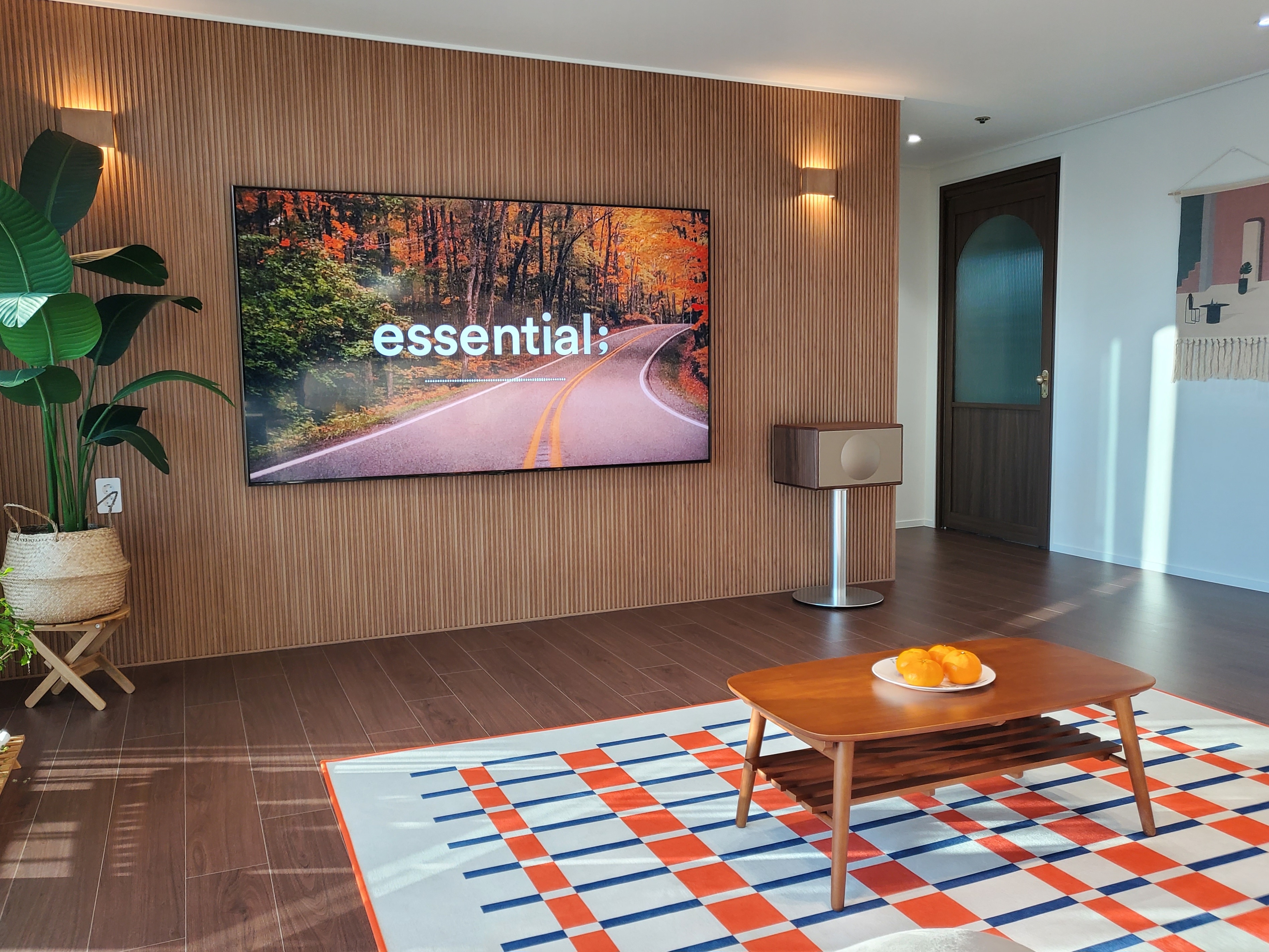 Checkered Chenille Mid-Century Area Rug user photo
