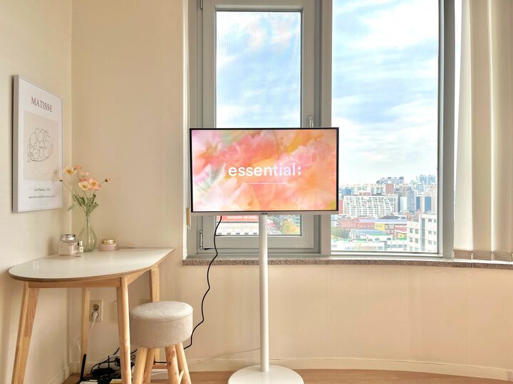 short form carousel card thumbnail