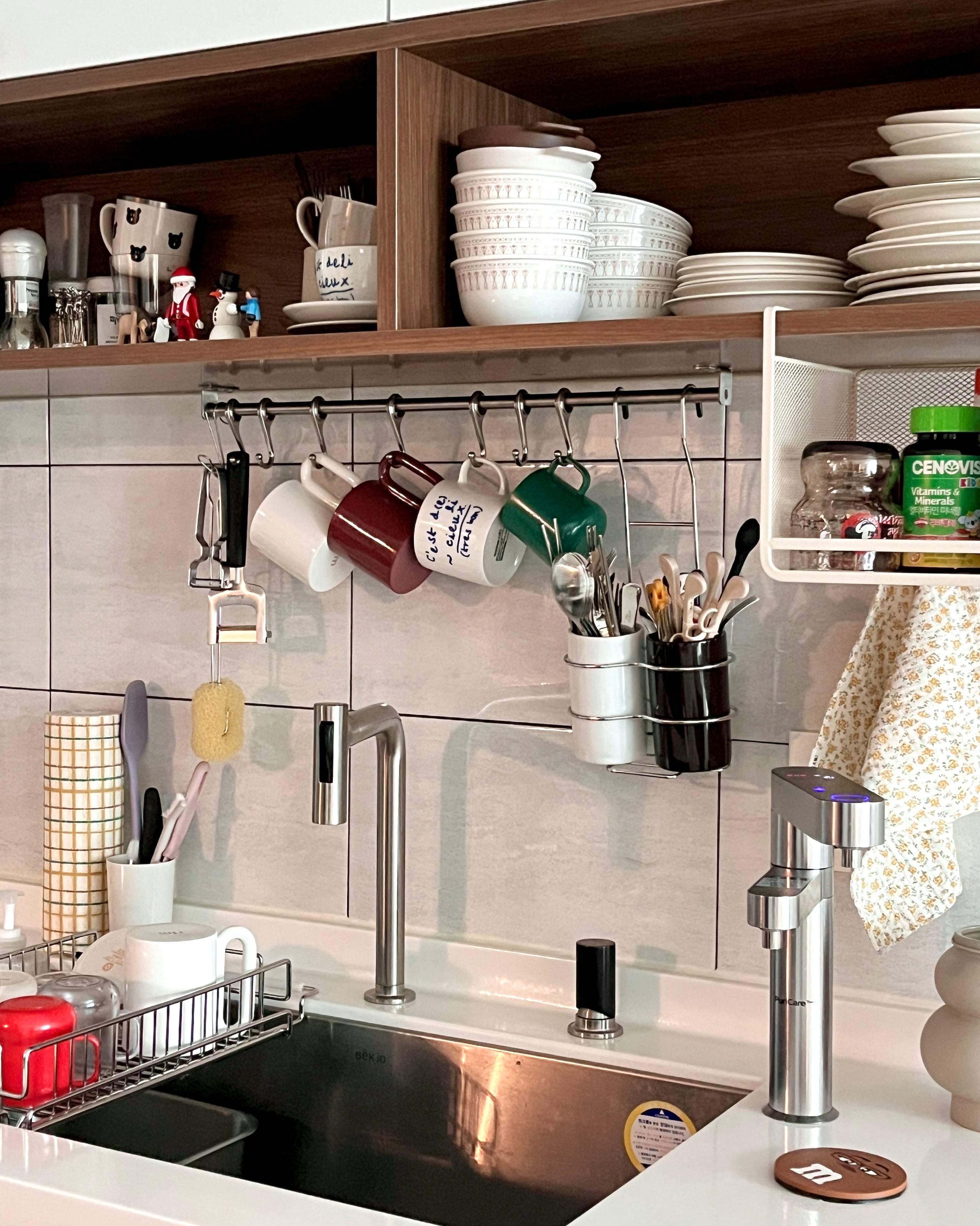 Hanging Shelf Storage Basket user photo