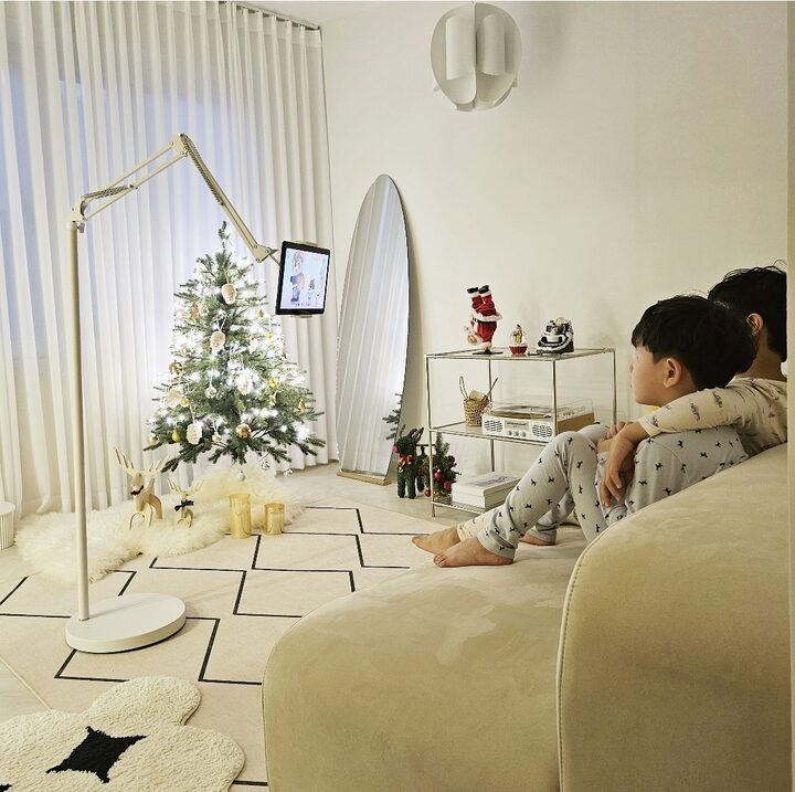 short form carousel card thumbnail