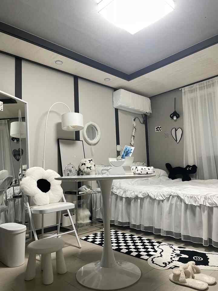 キッチュ キャット クッション［2色］を使ったコーディネート 2