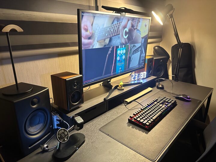 short form carousel card thumbnail